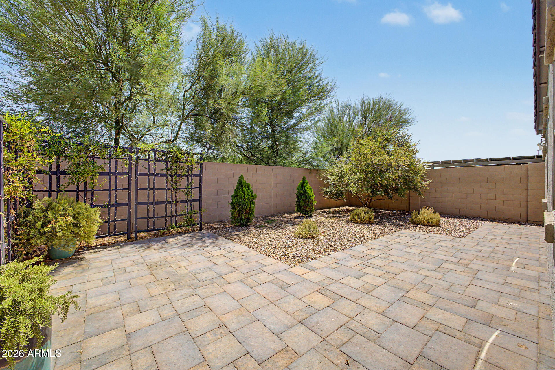 HERITAGE CROSSING - Residential