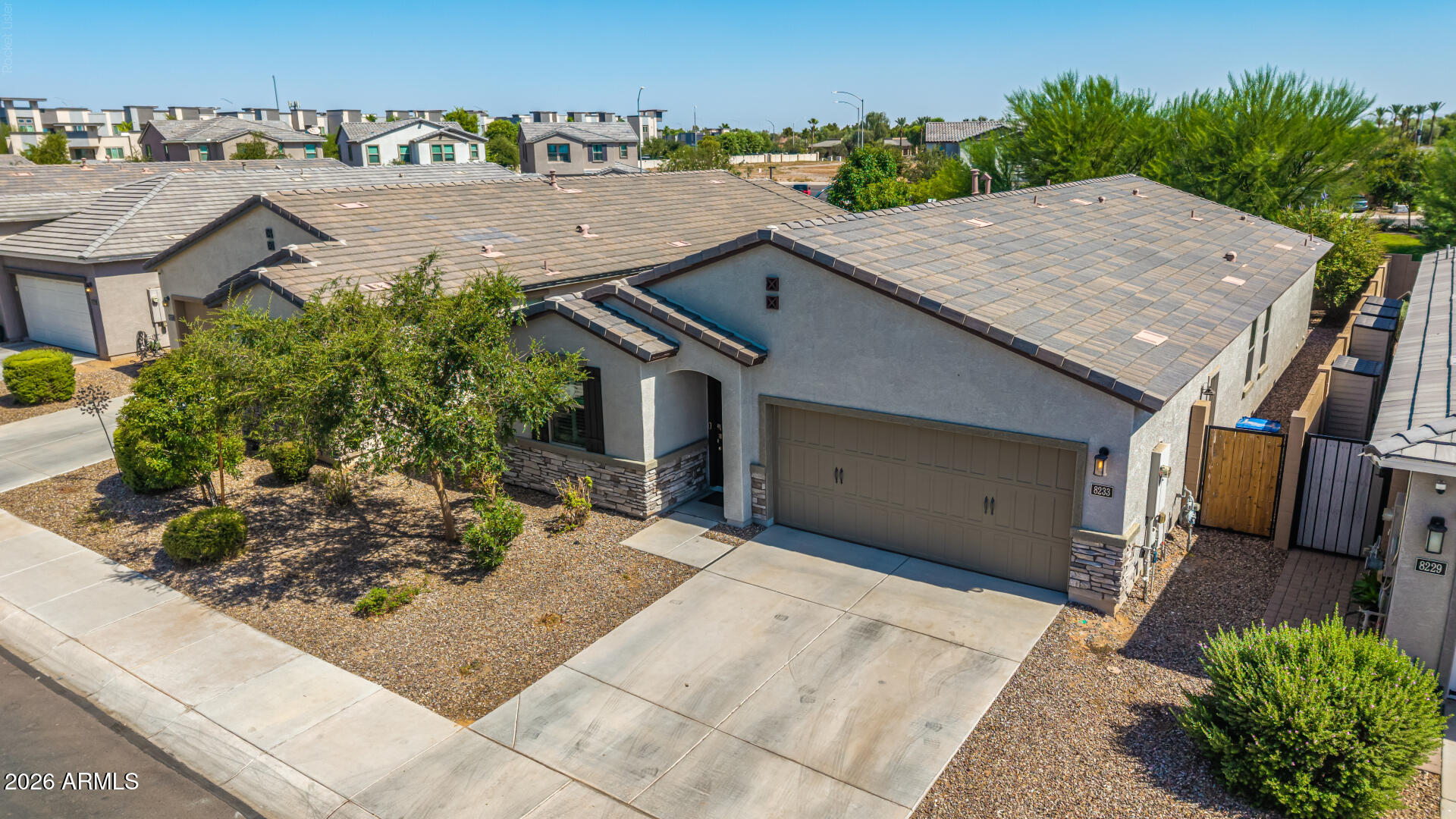 HERITAGE CROSSING - Residential