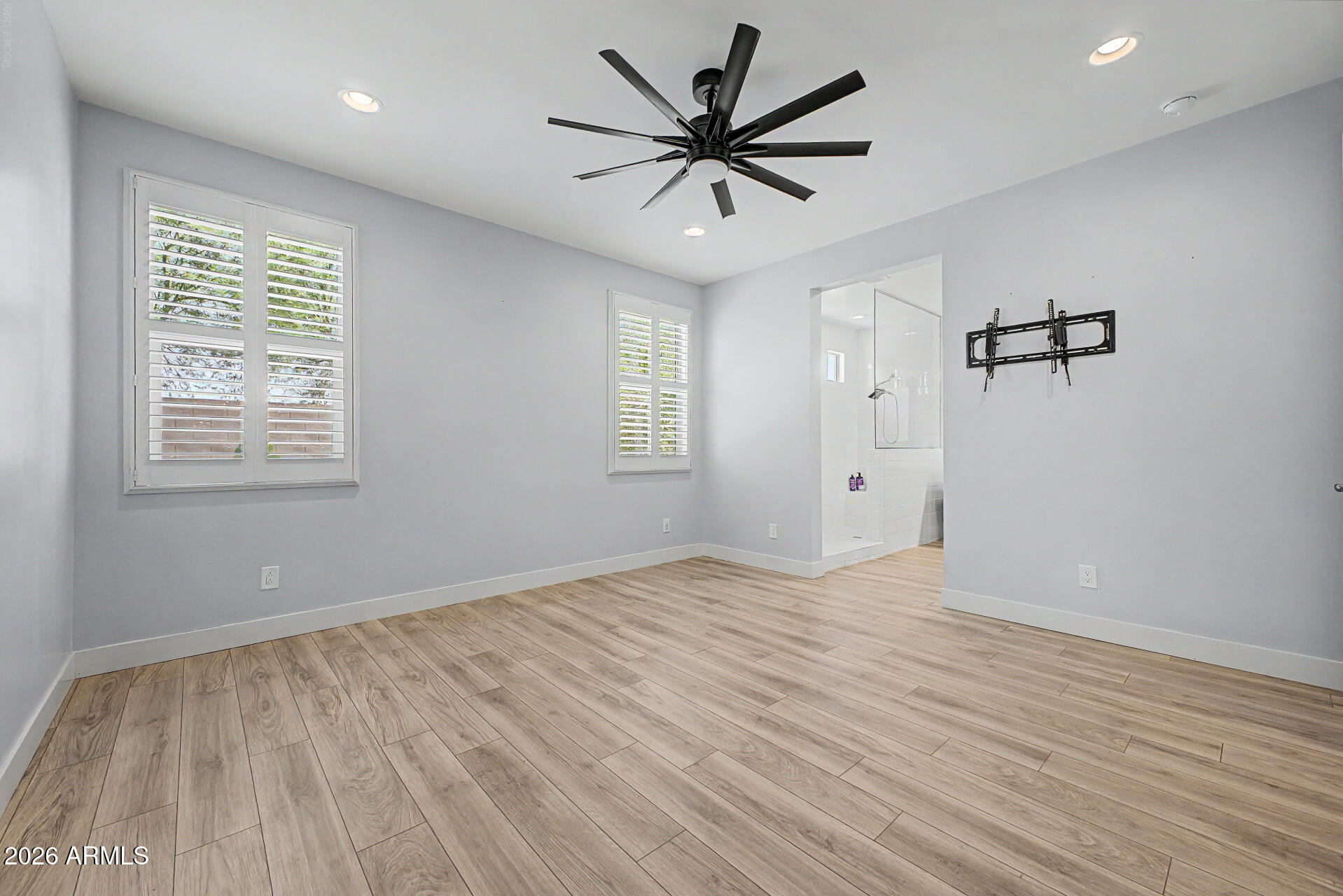 HERITAGE CROSSING - Residential