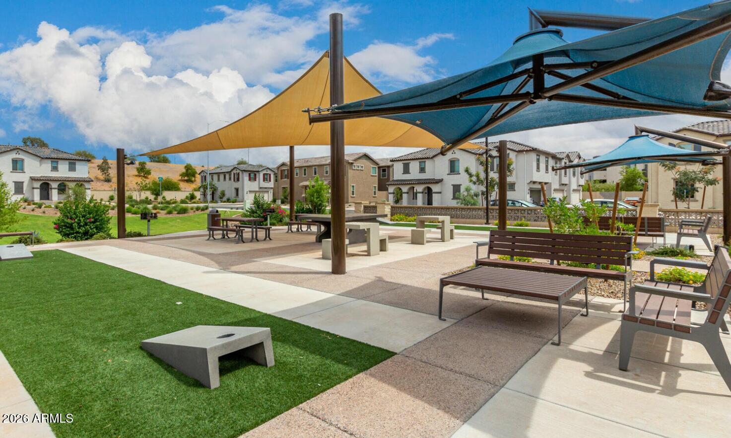 HERITAGE CROSSING - Residential