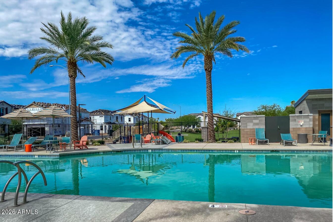 HERITAGE CROSSING - Residential