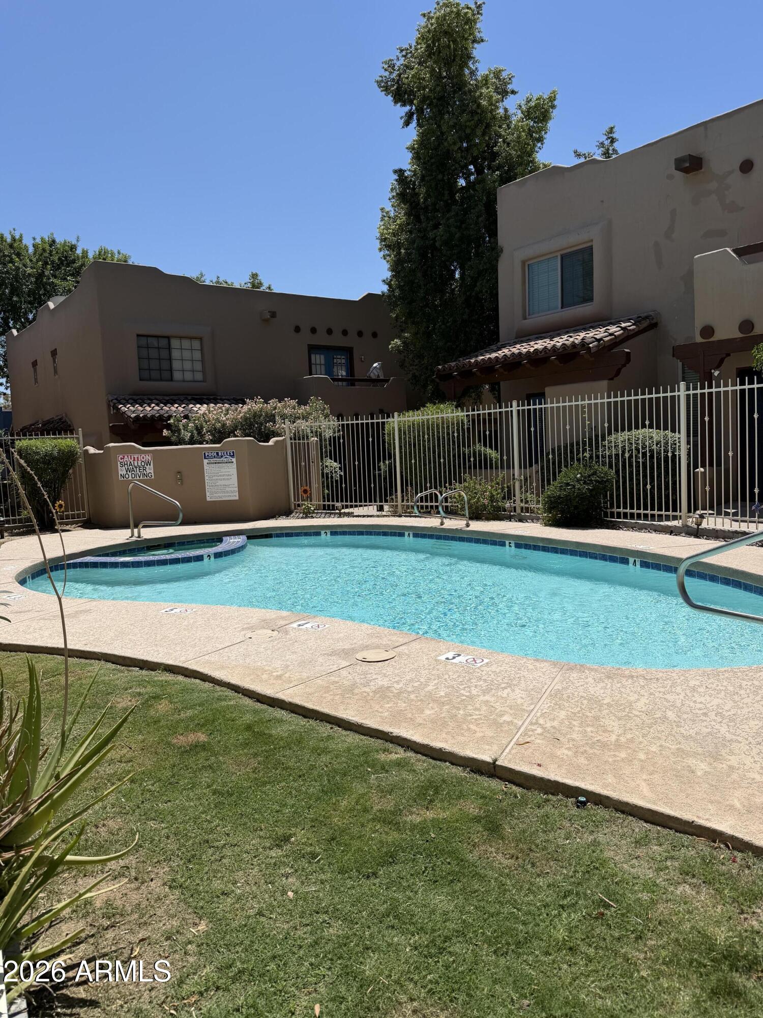 LAS CASAS CONDOMINIUM UNIT 1-28 - Residential