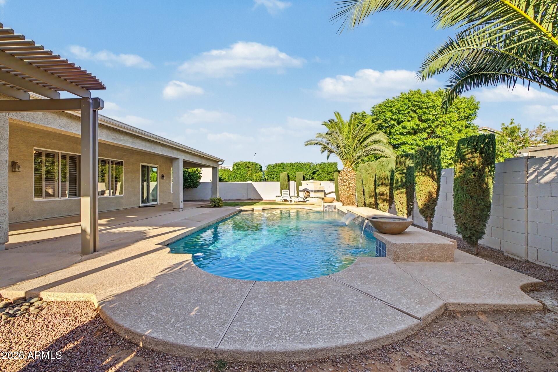 HIGLEY GROVES WEST - Residential