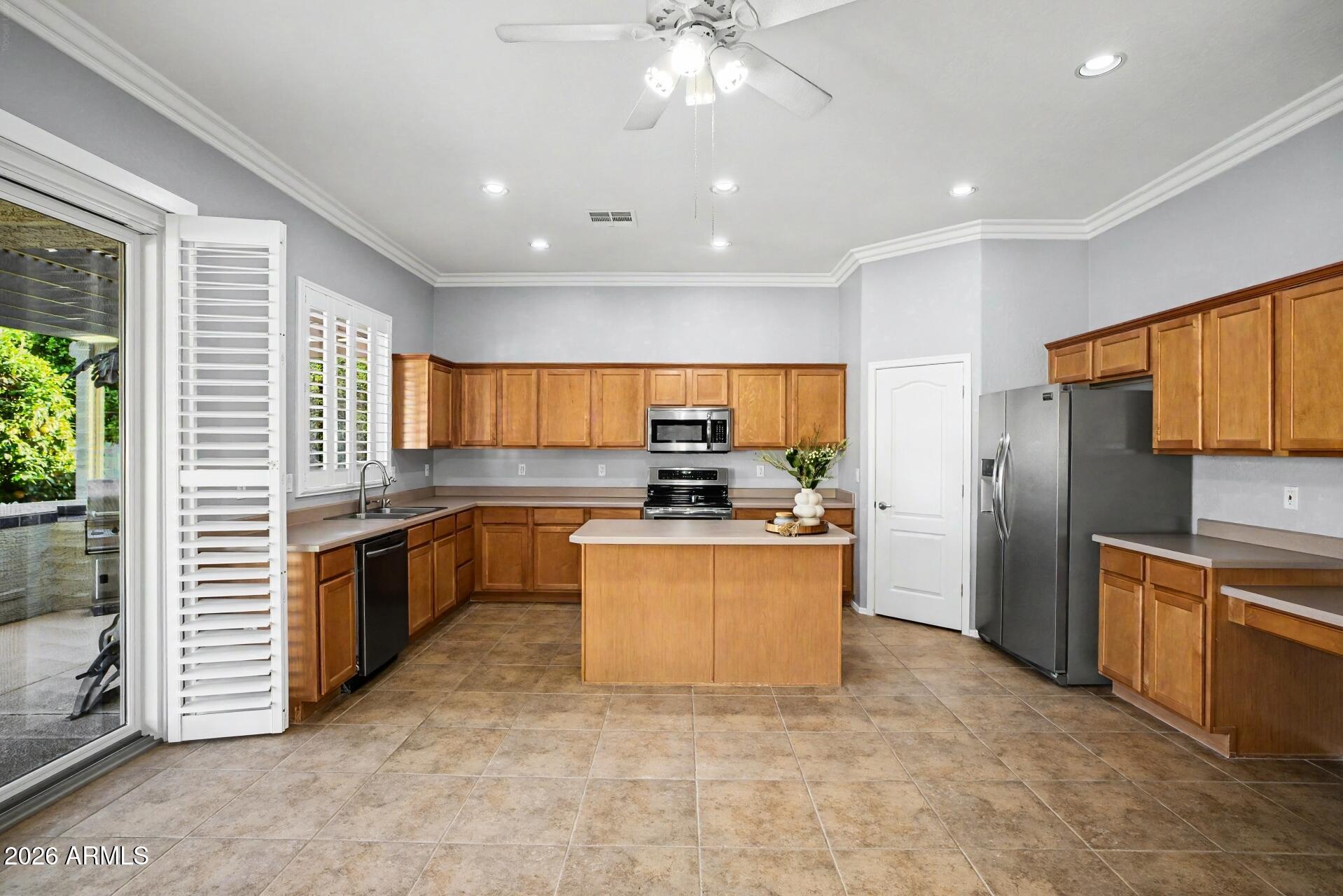 HIGLEY GROVES WEST - Residential