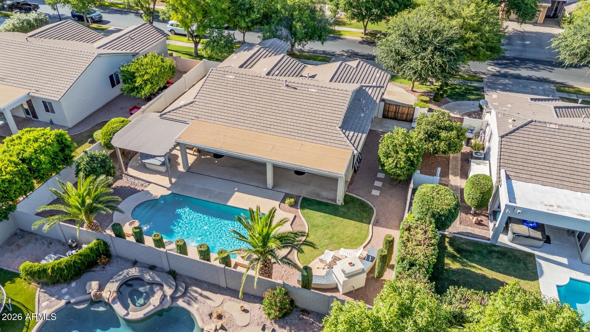 HIGLEY GROVES WEST - Residential