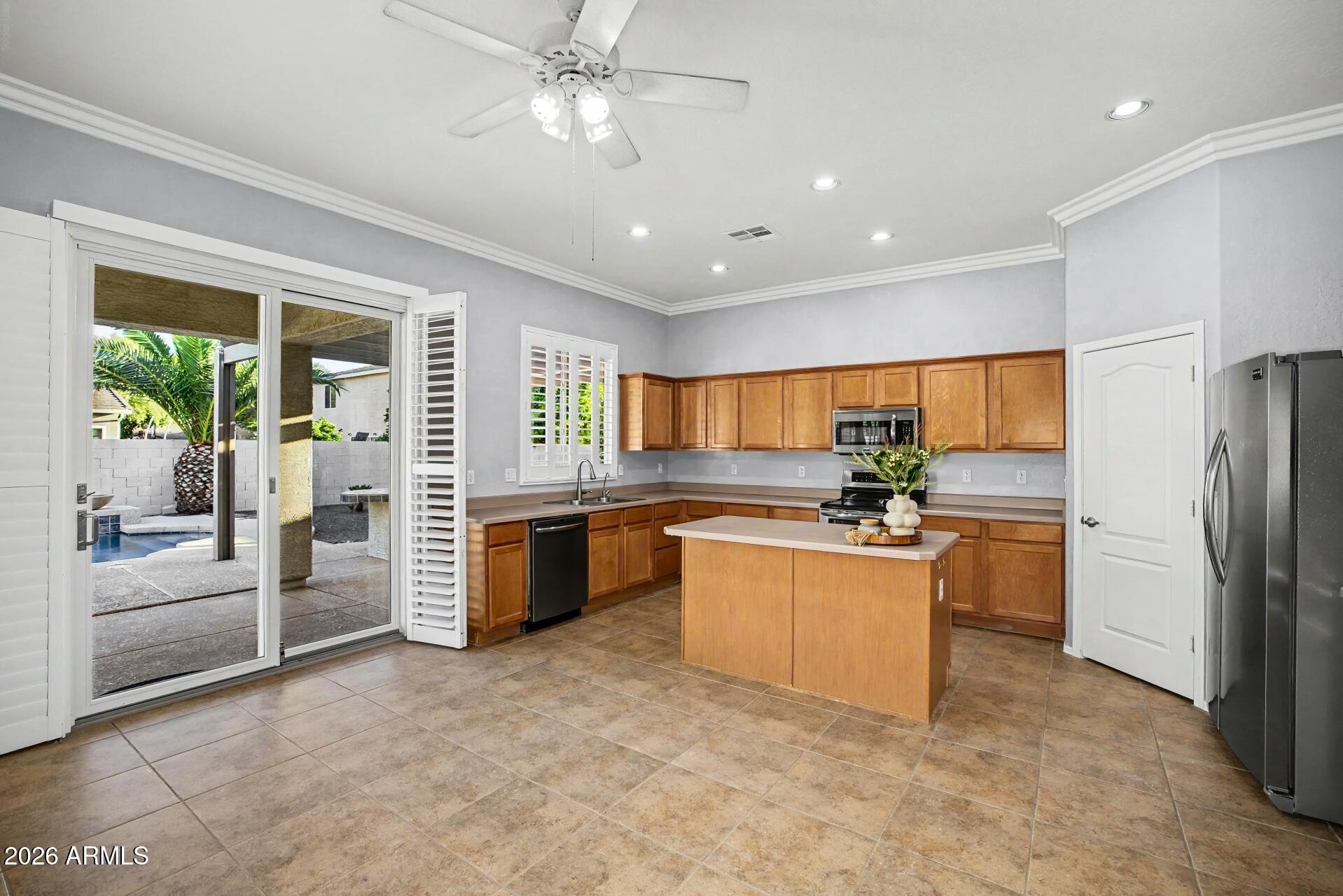 HIGLEY GROVES WEST - Residential