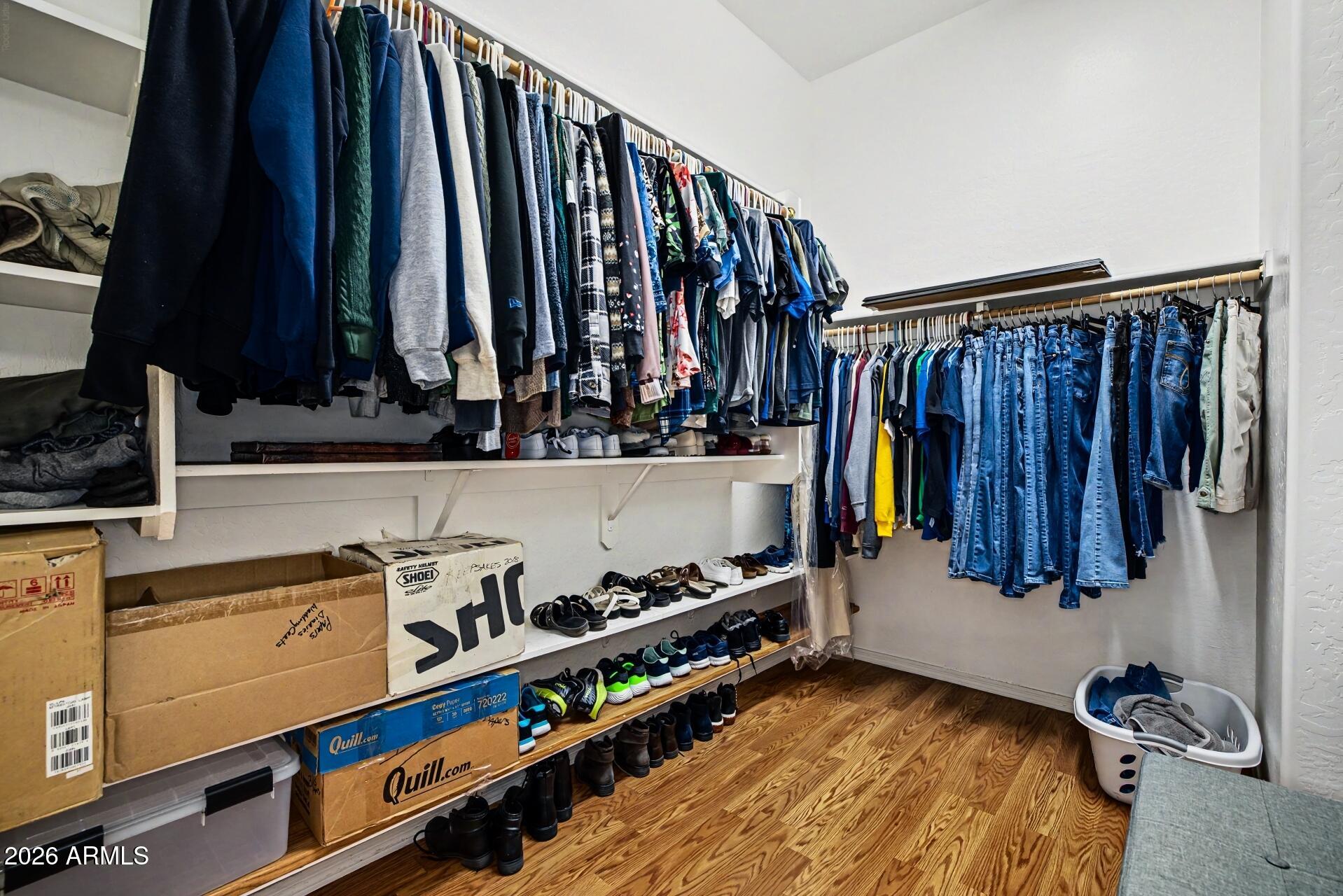 HIGLEY GROVES WEST - Residential