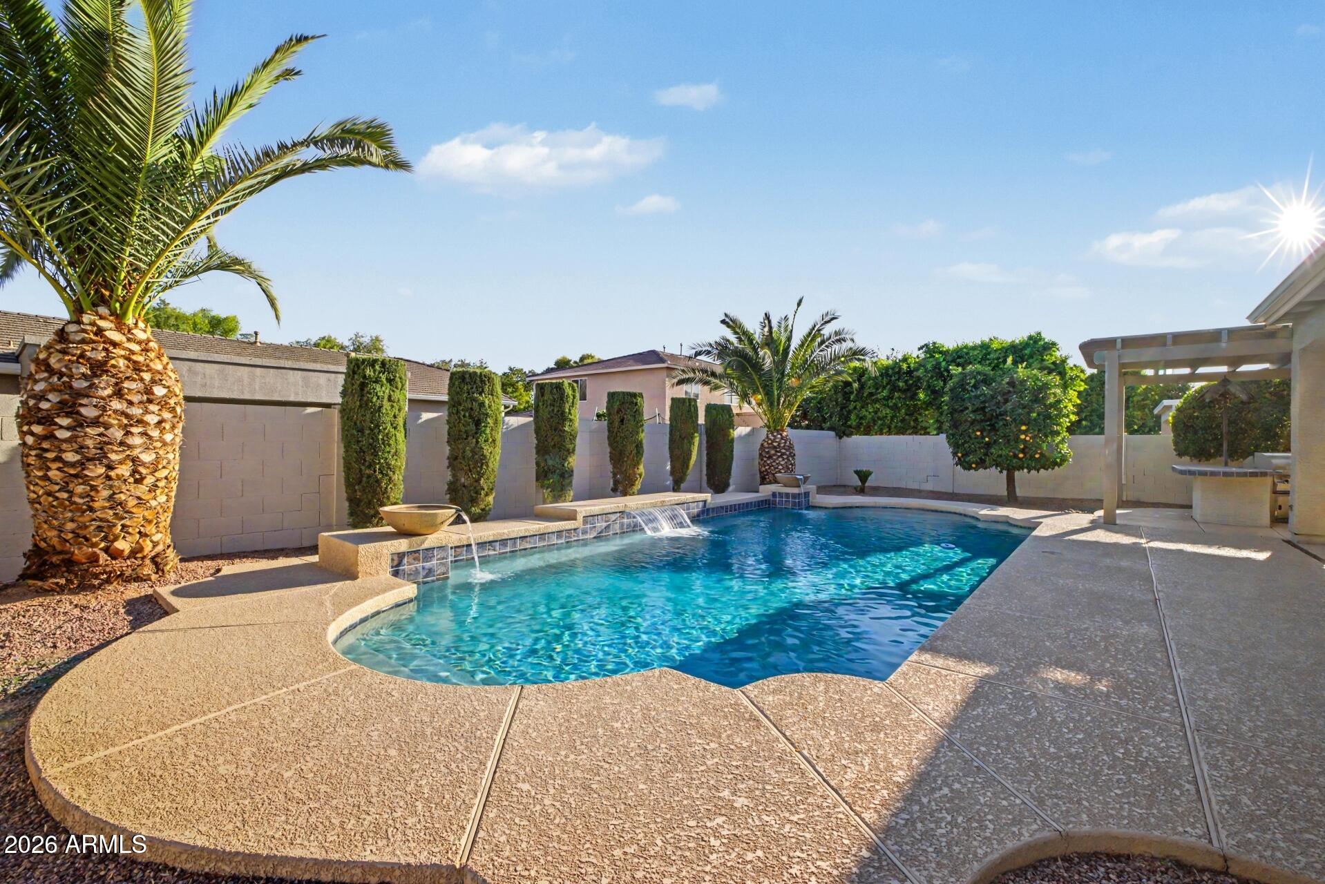 HIGLEY GROVES WEST - Residential