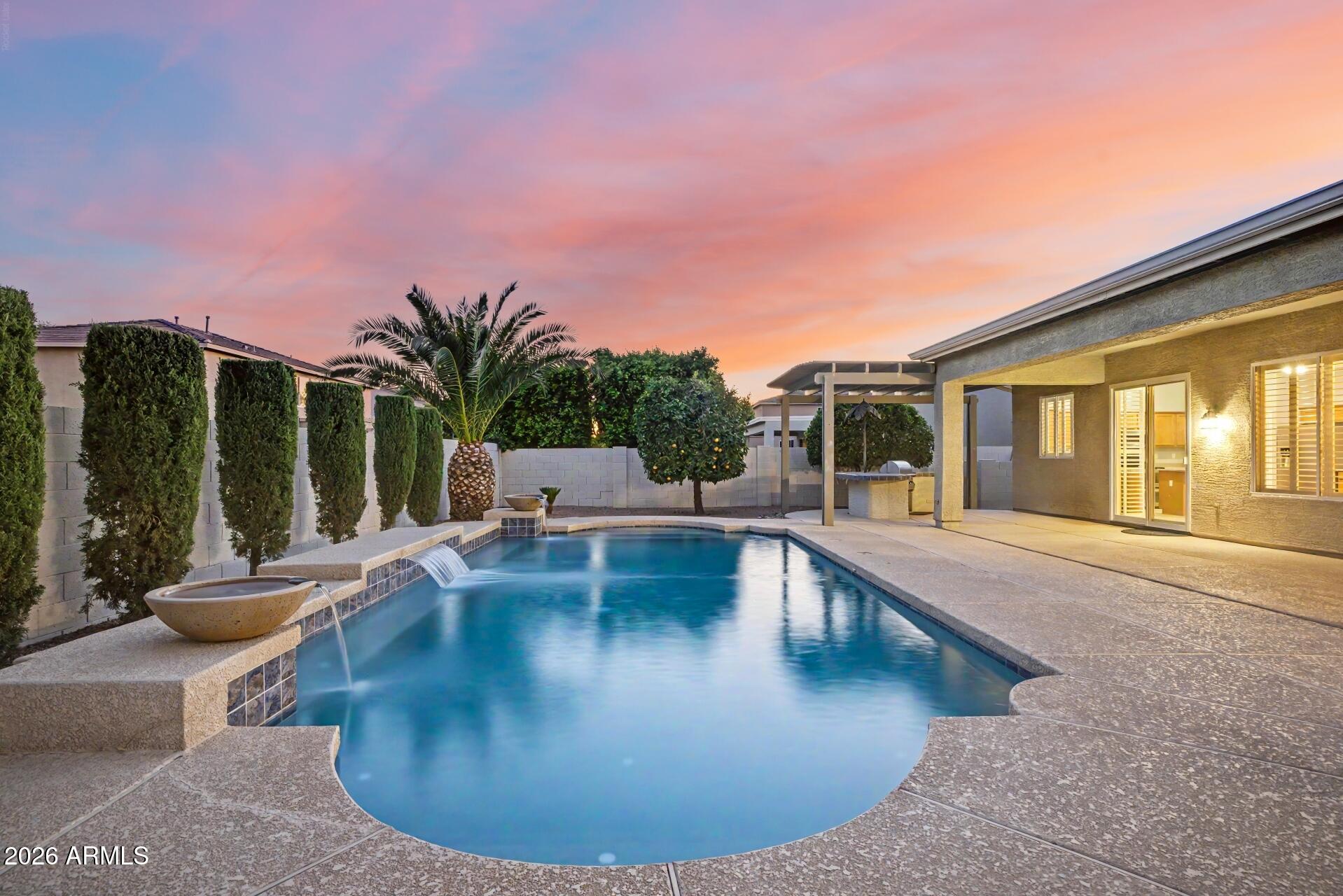 HIGLEY GROVES WEST - Residential