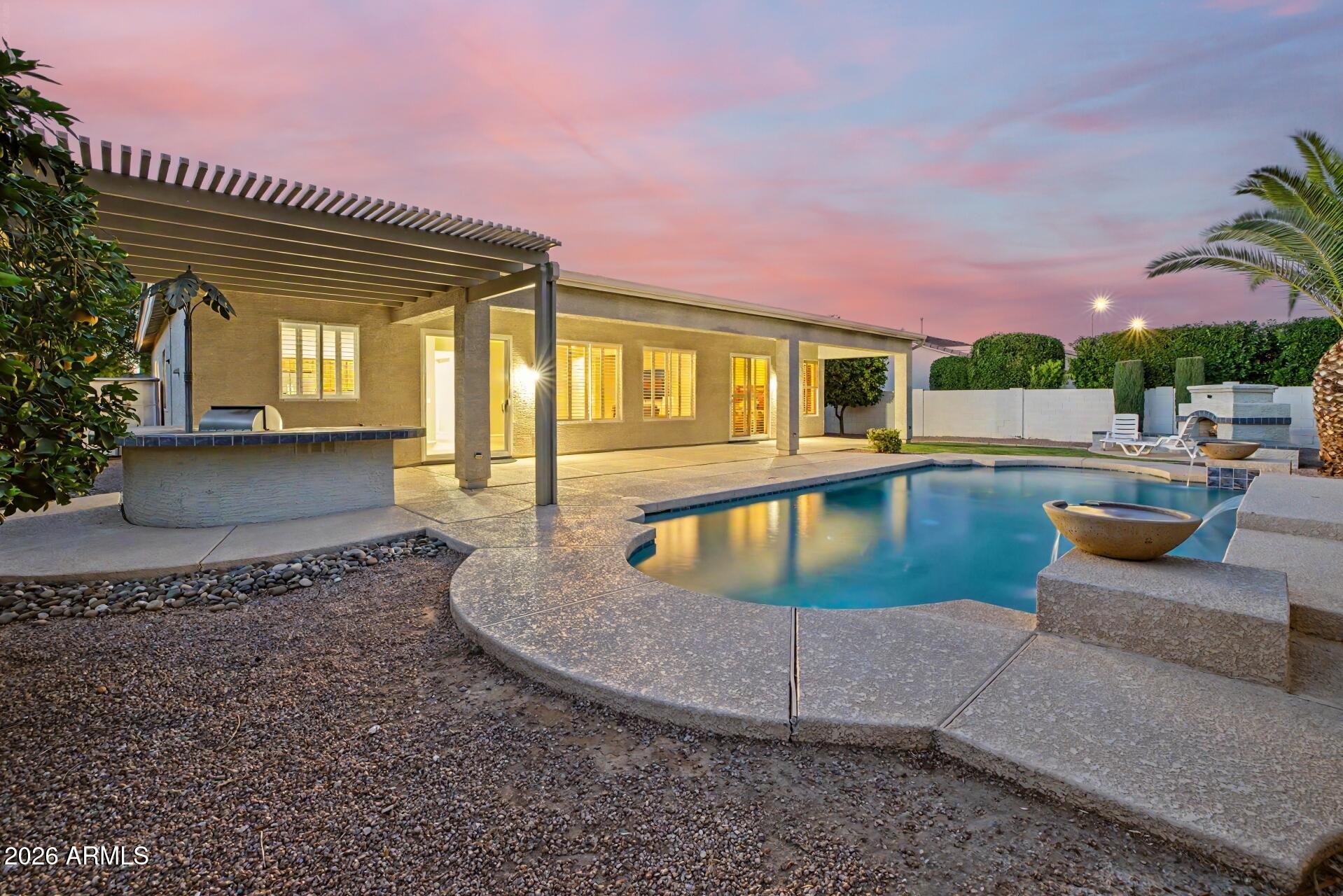 HIGLEY GROVES WEST - Residential