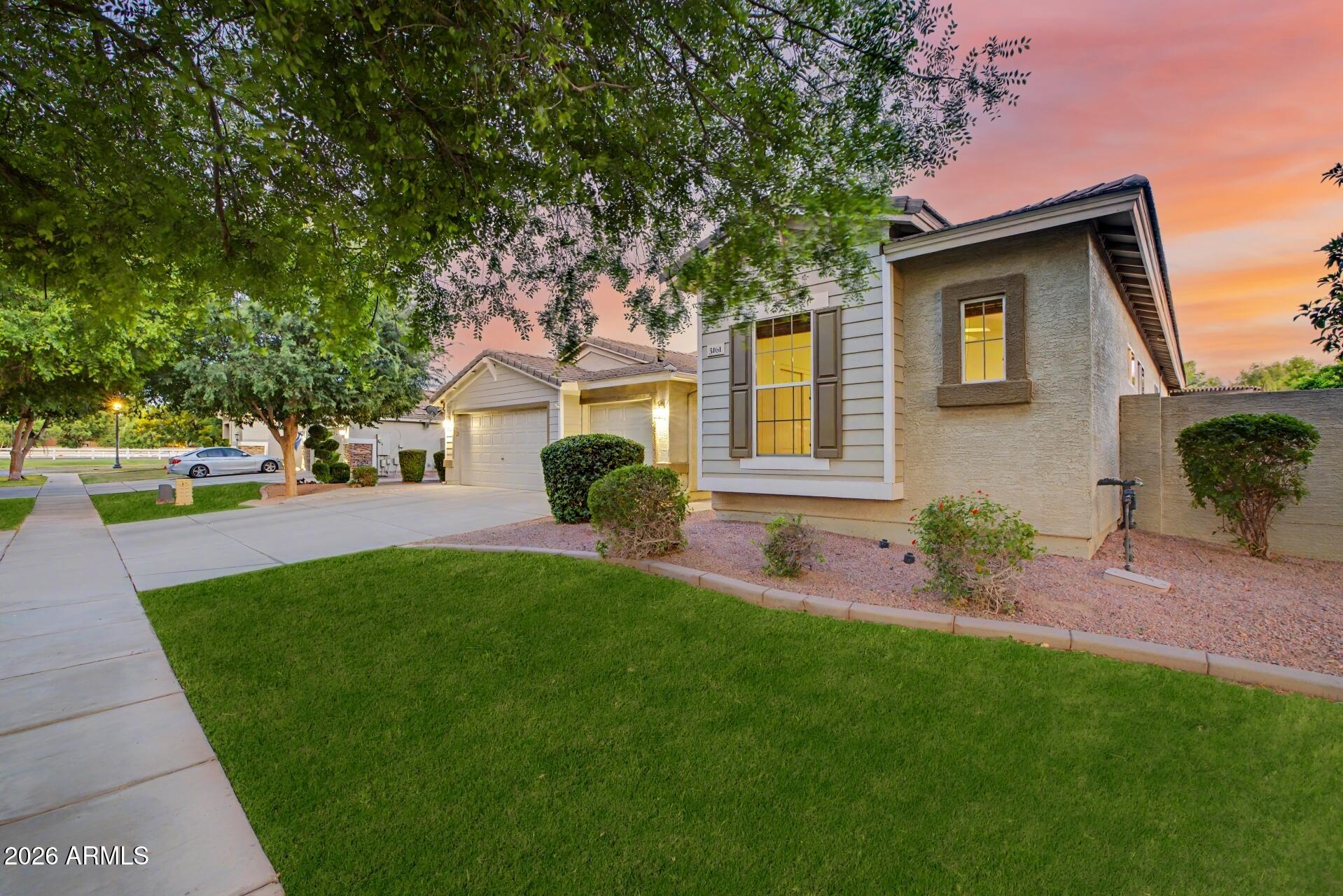HIGLEY GROVES WEST - Residential