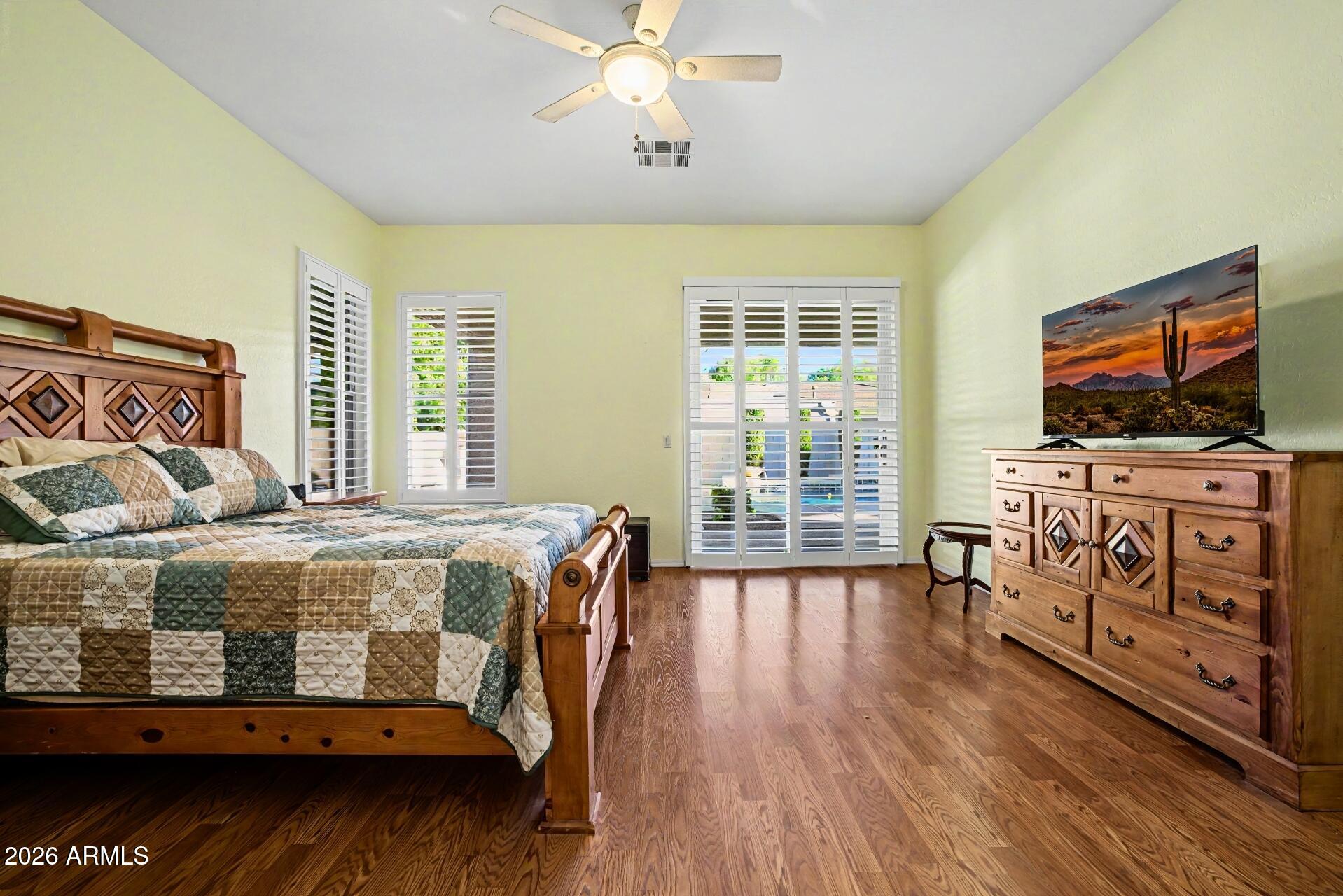 HIGLEY GROVES WEST - Residential