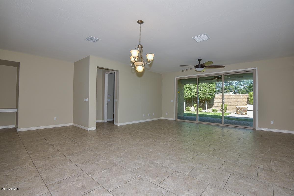 MEADOWS PARCEL 11 - Residential Lease
