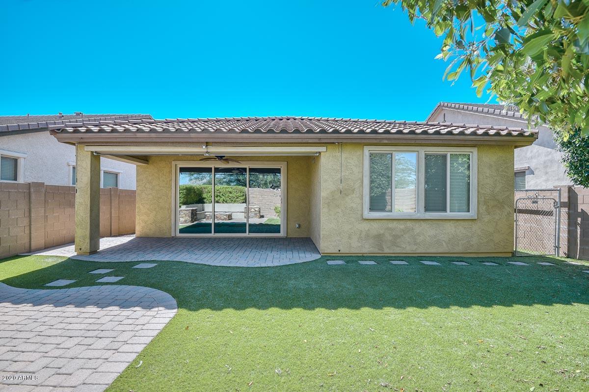 MEADOWS PARCEL 11 - Residential Lease
