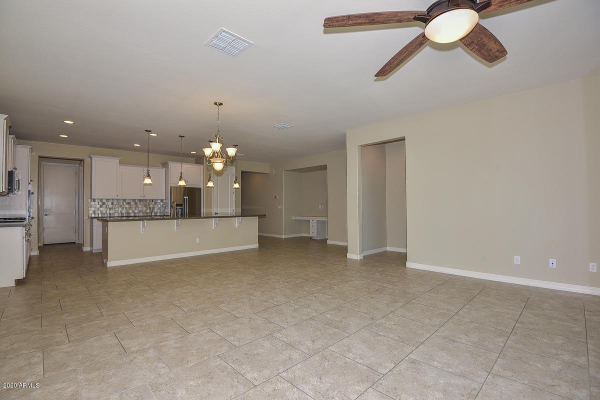 MEADOWS PARCEL 11 - Residential Lease