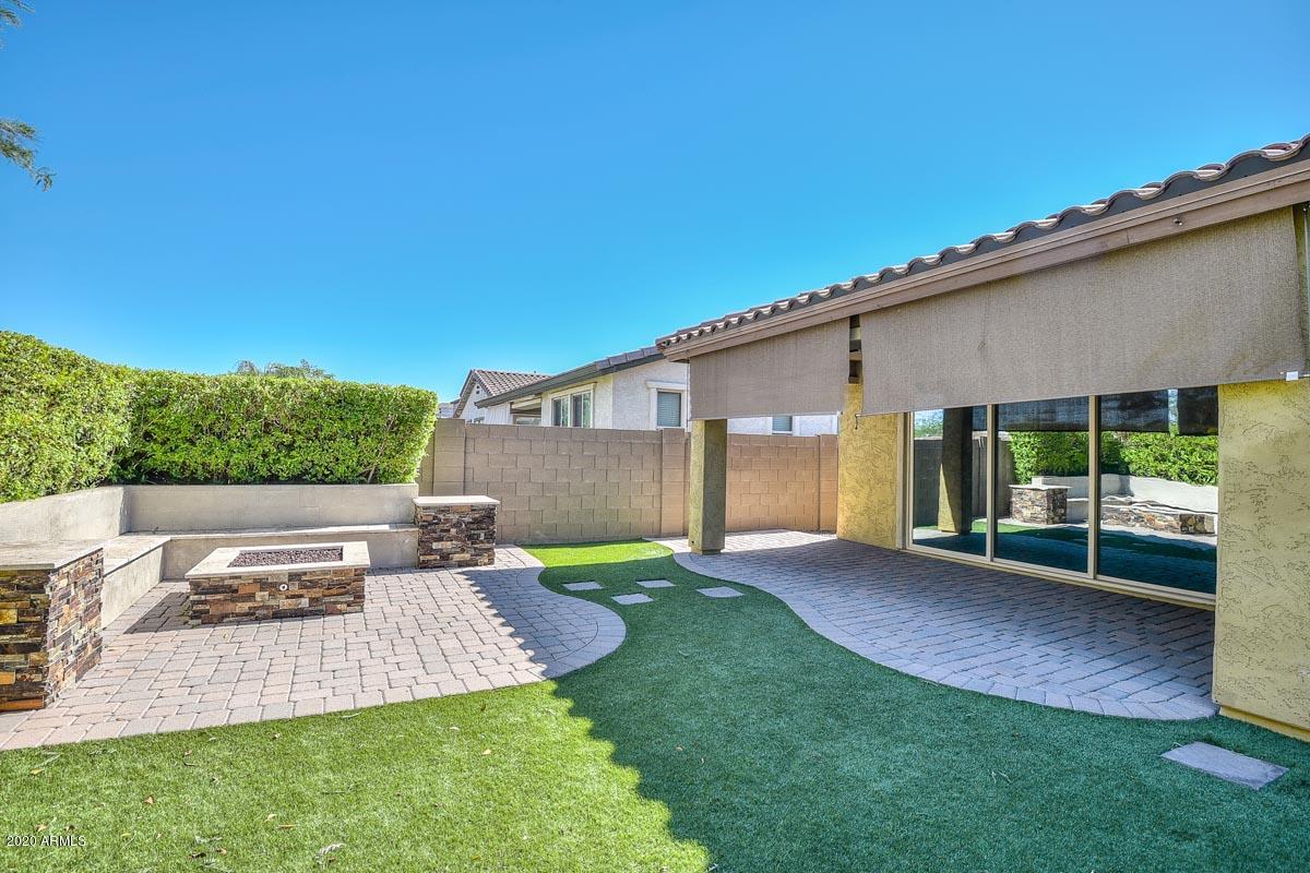 MEADOWS PARCEL 11 - Residential Lease