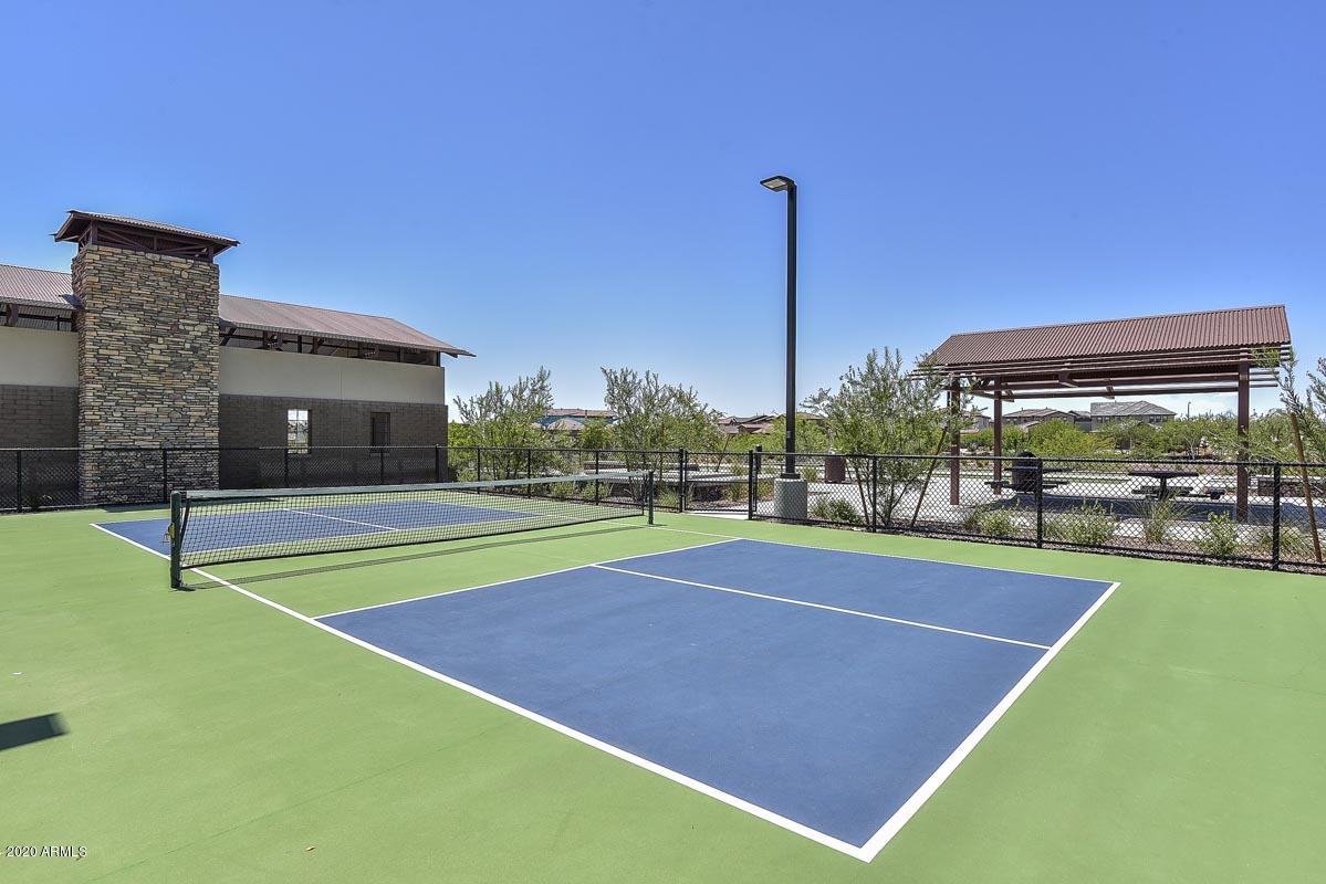 MEADOWS PARCEL 11 - Residential Lease