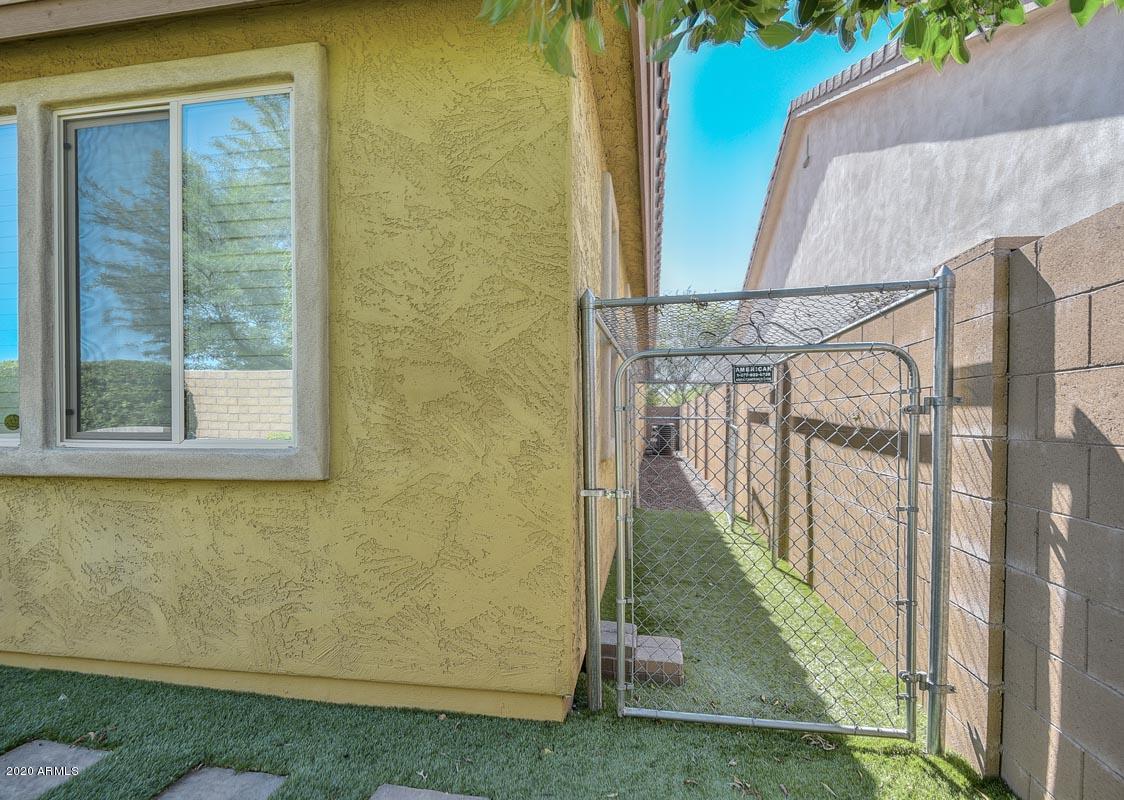 MEADOWS PARCEL 11 - Residential Lease