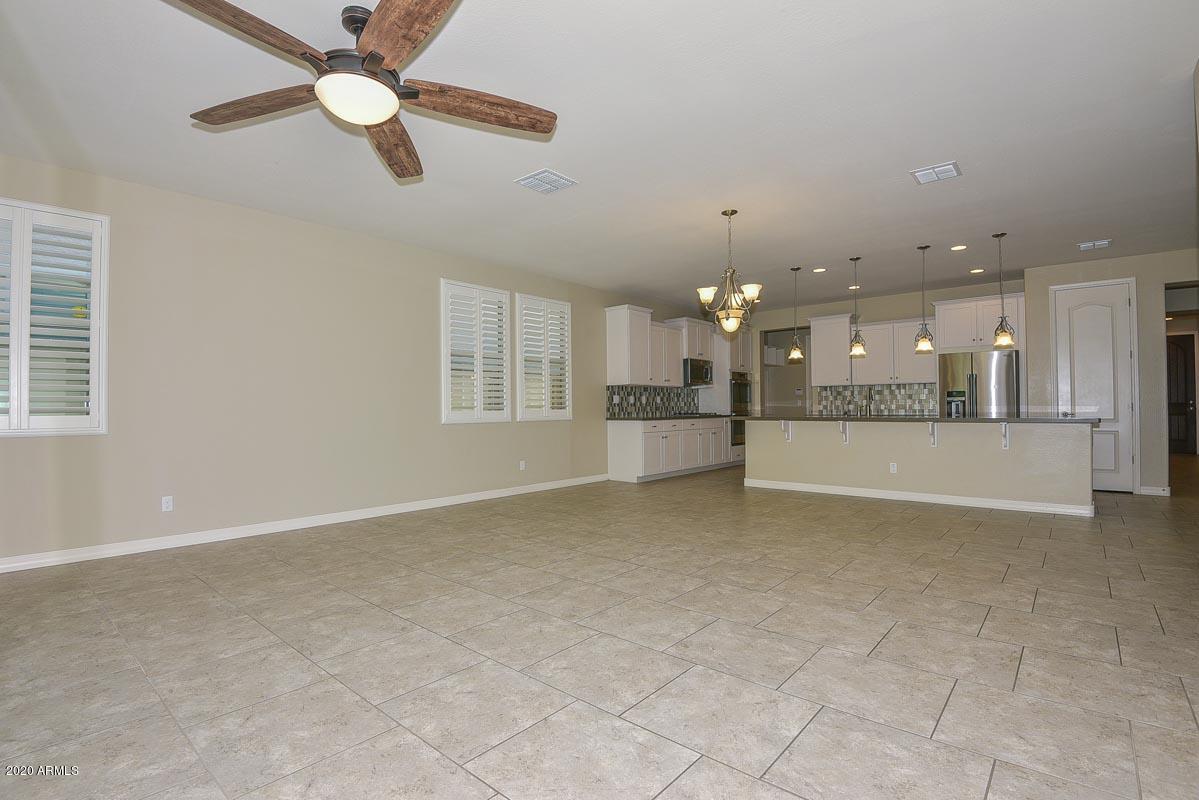 MEADOWS PARCEL 11 - Residential Lease