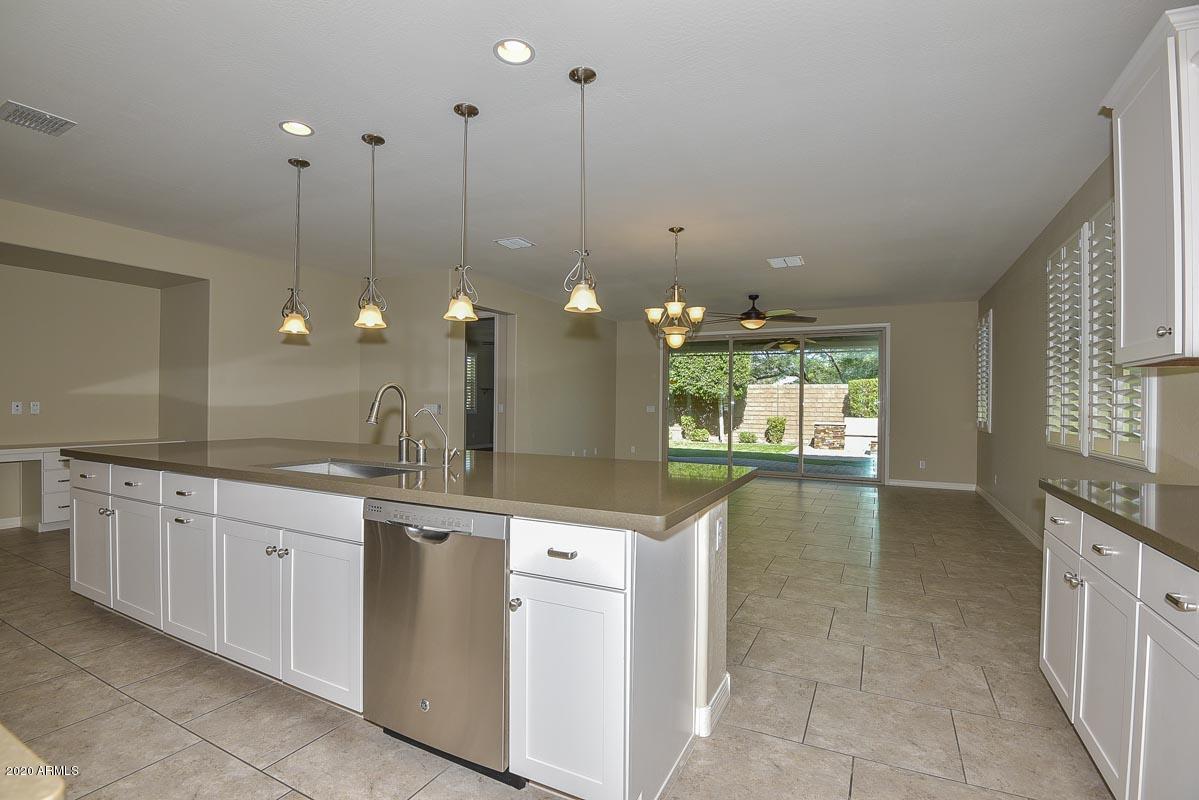 MEADOWS PARCEL 11 - Residential Lease