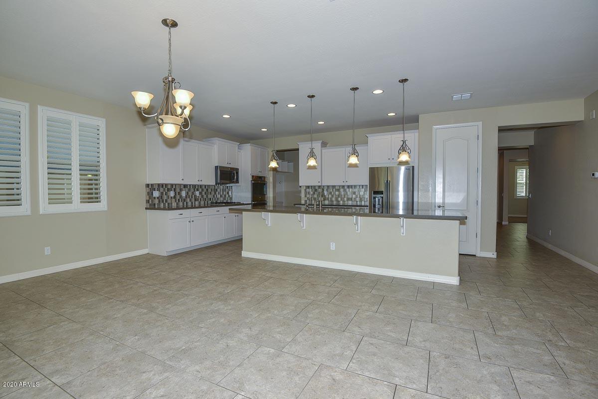 MEADOWS PARCEL 11 - Residential Lease