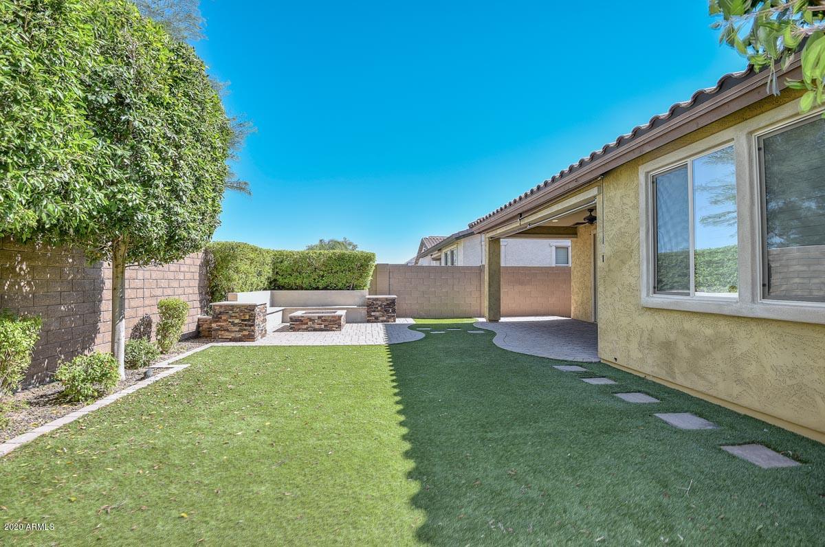 MEADOWS PARCEL 11 - Residential Lease