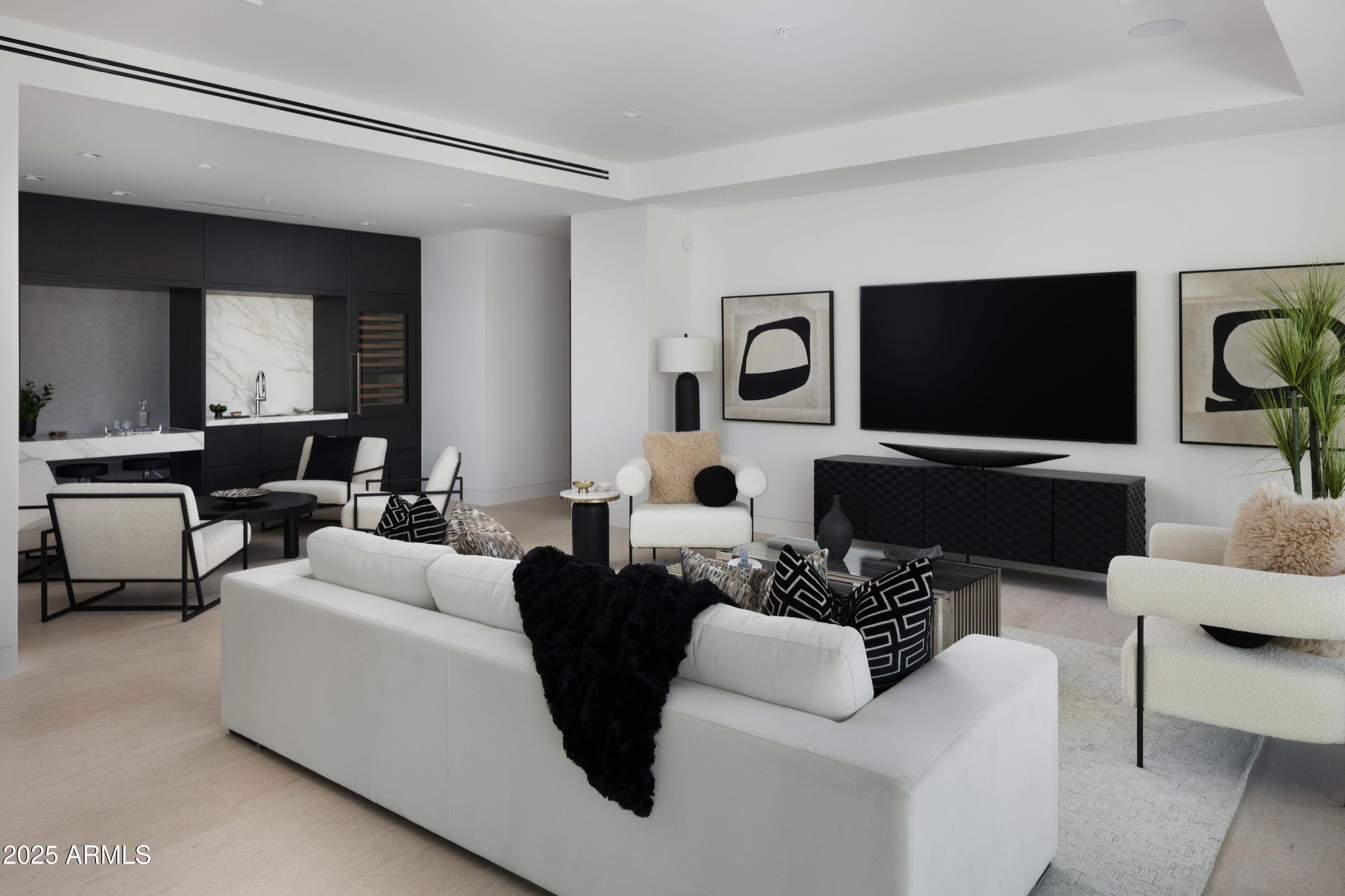 7000 EAST LINCOLN VILLAS - Residential