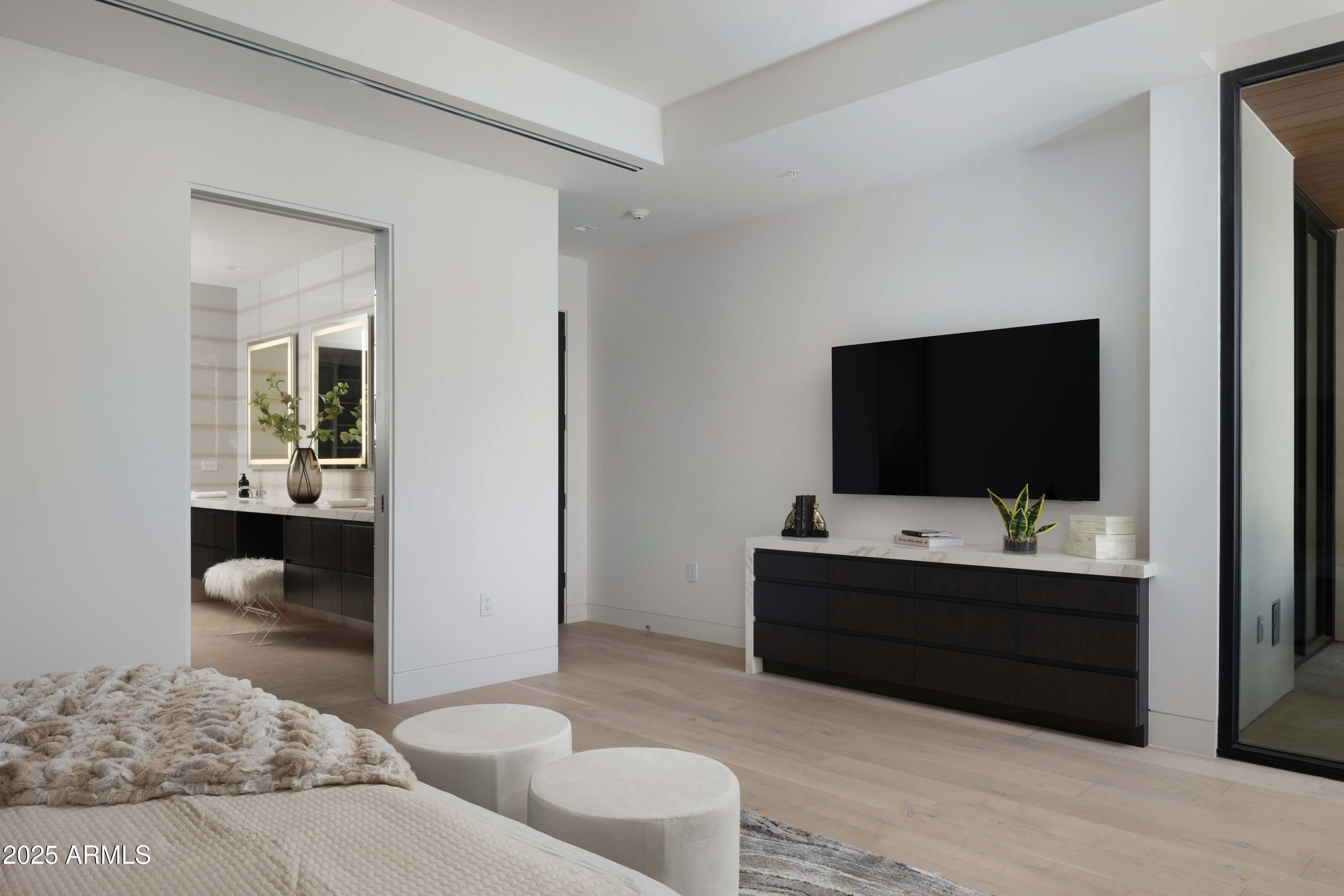 7000 EAST LINCOLN VILLAS - Residential