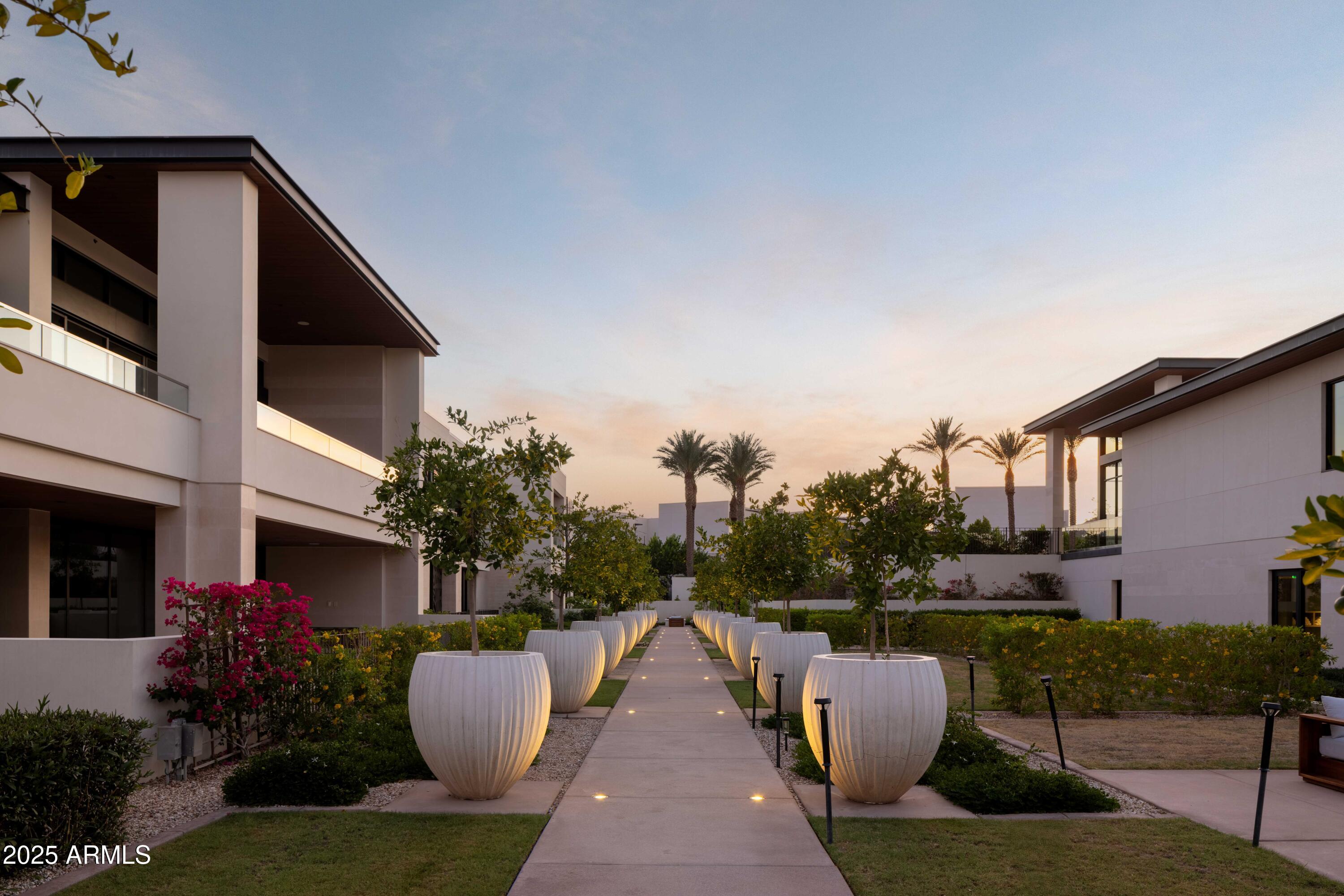 7000 EAST LINCOLN VILLAS - Residential