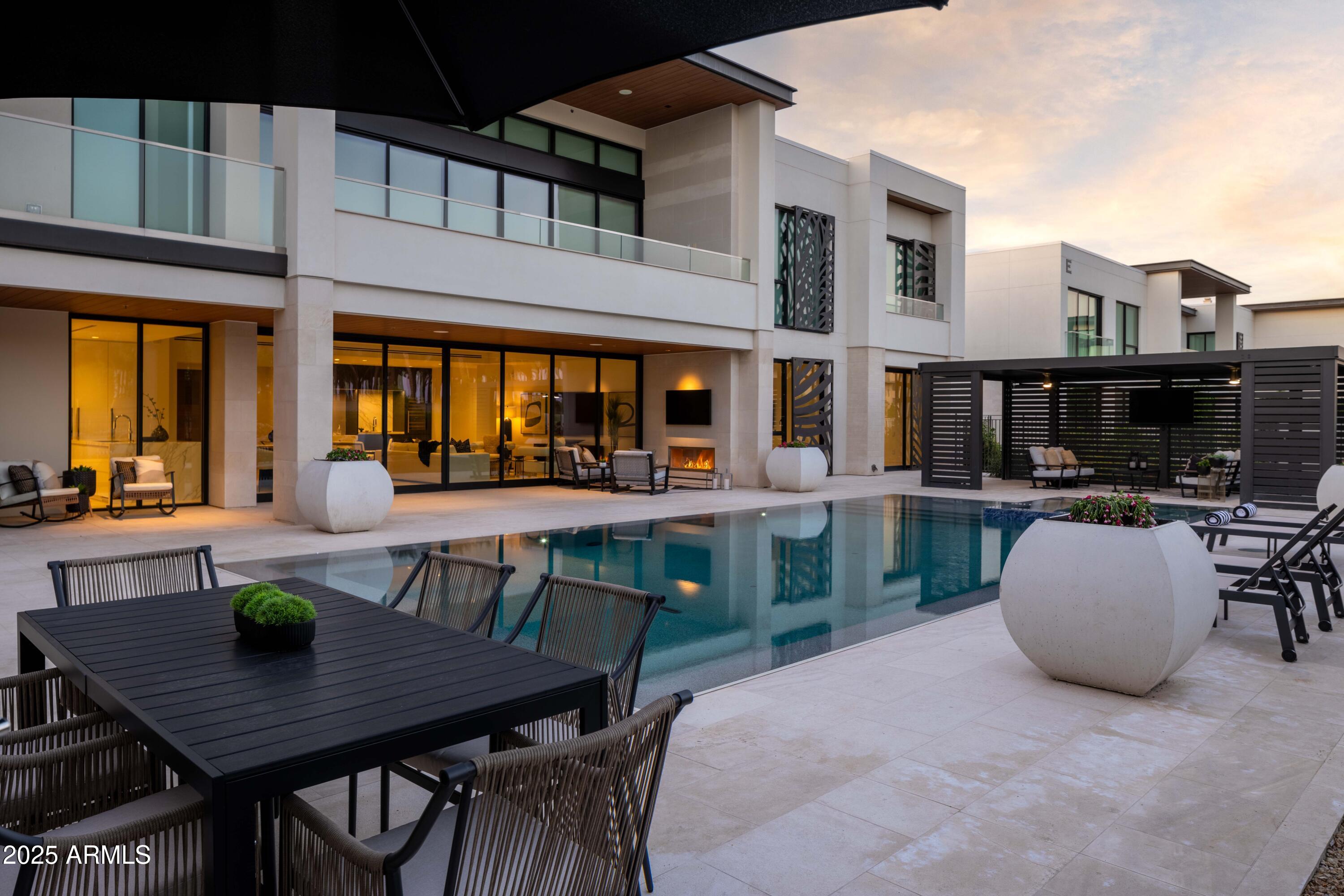 7000 EAST LINCOLN VILLAS - Residential