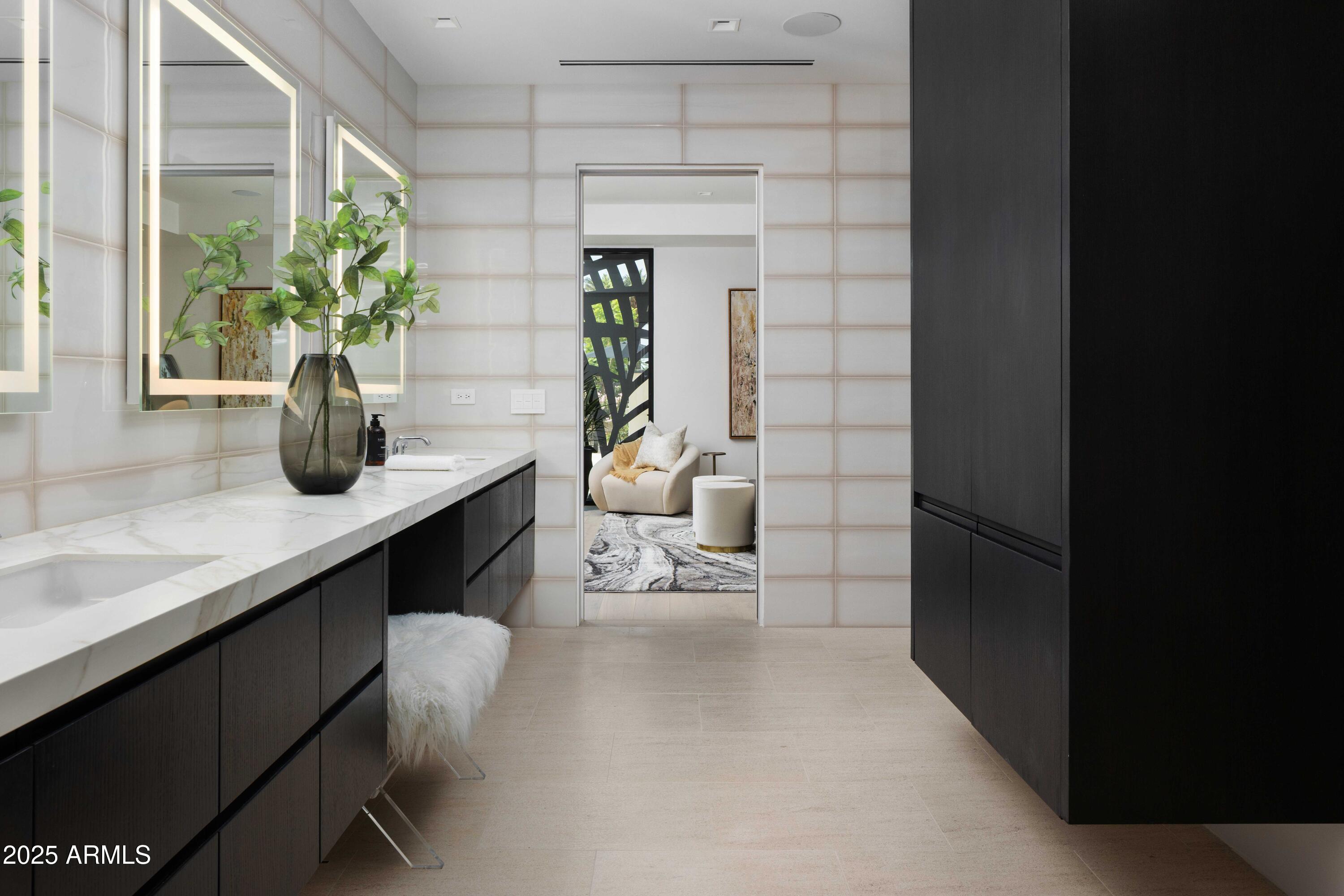 7000 EAST LINCOLN VILLAS - Residential