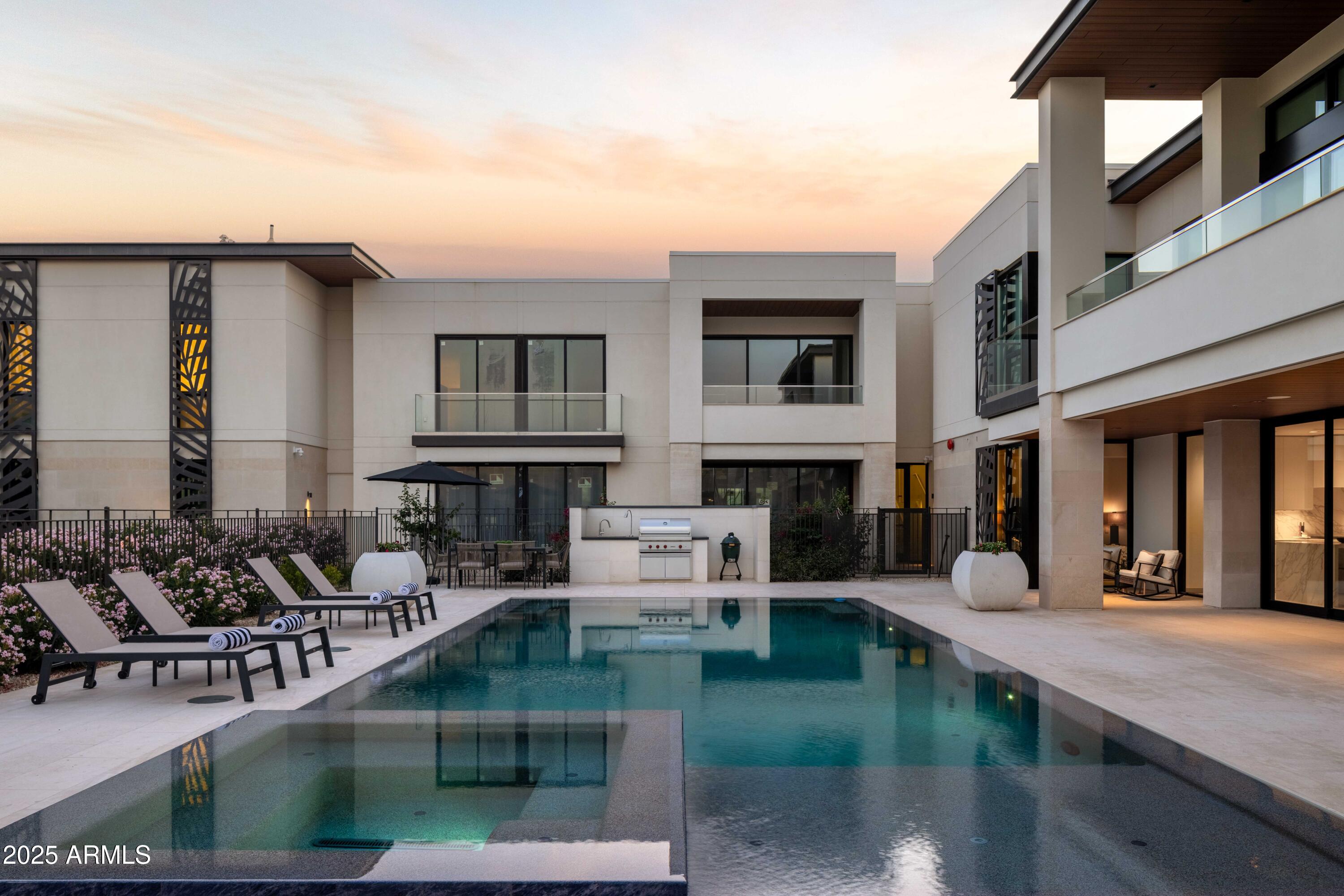 7000 EAST LINCOLN VILLAS - Residential