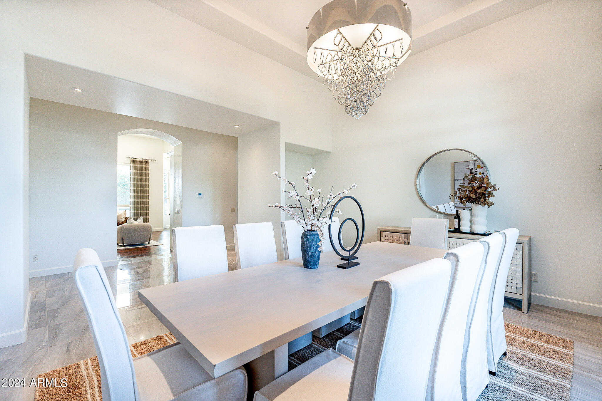 EQUESTRIAN MANOR - Residential