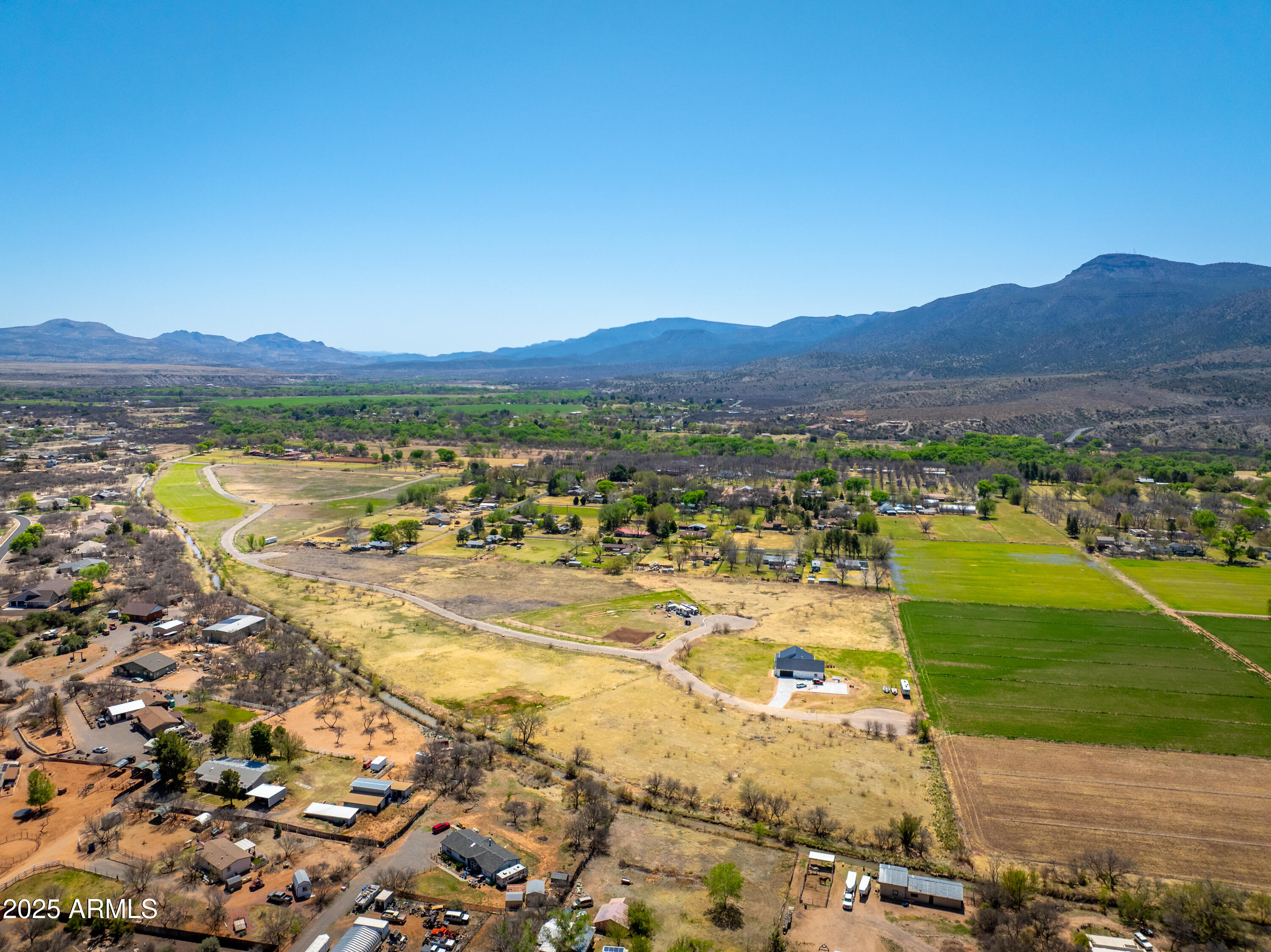 Come take a look at these incomparable lots in the greenbelt of Camp Verde! Spectacular level lots, underground flood irrigation already installed, paved road, tremendous views in an ideal location. Homes only subdivision. Come out and take a look.
