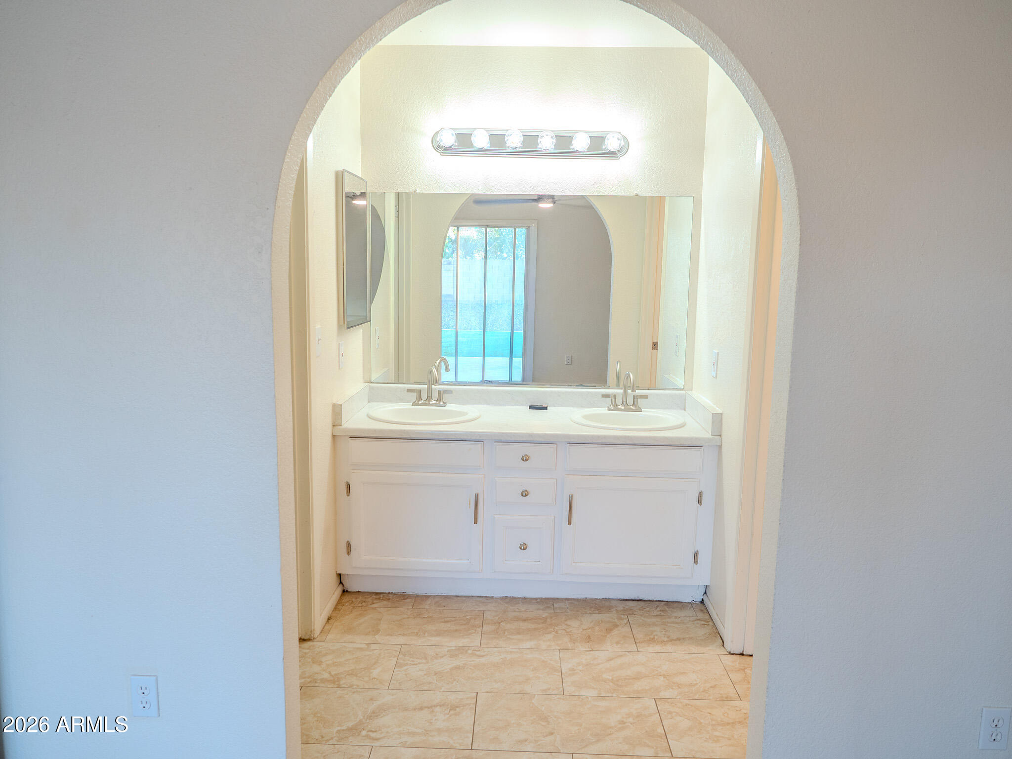 NORTHPOINTE 4 - Residential