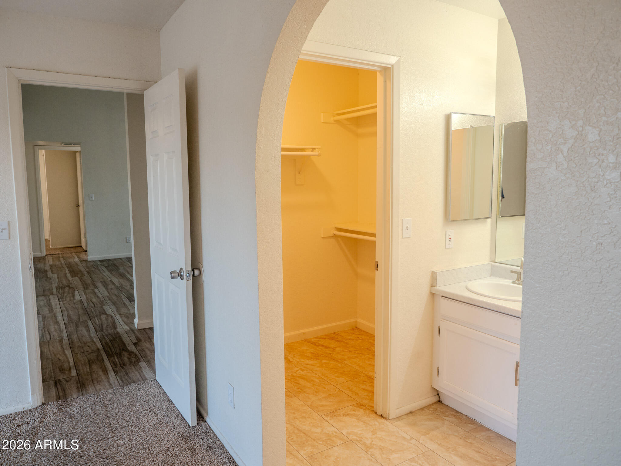 NORTHPOINTE 4 - Residential