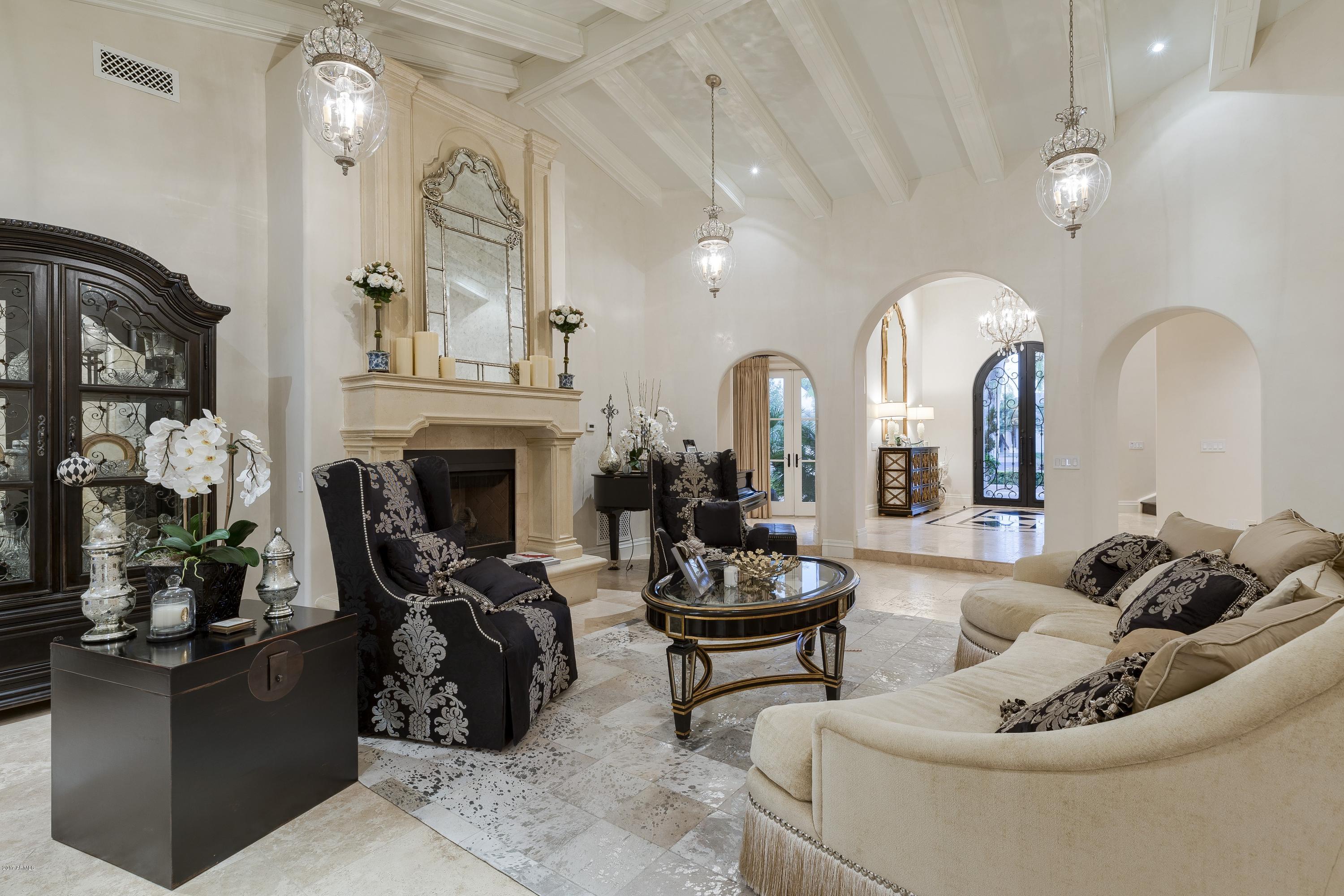CAMELBACK COUNTRY CLUB ESTATES - Residential