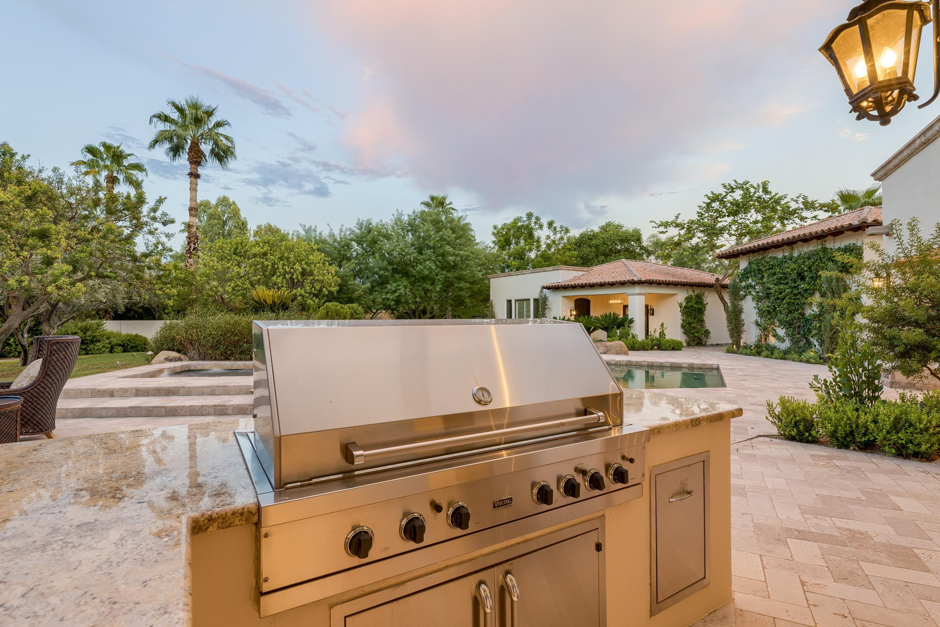 CAMELBACK COUNTRY CLUB ESTATES - Residential