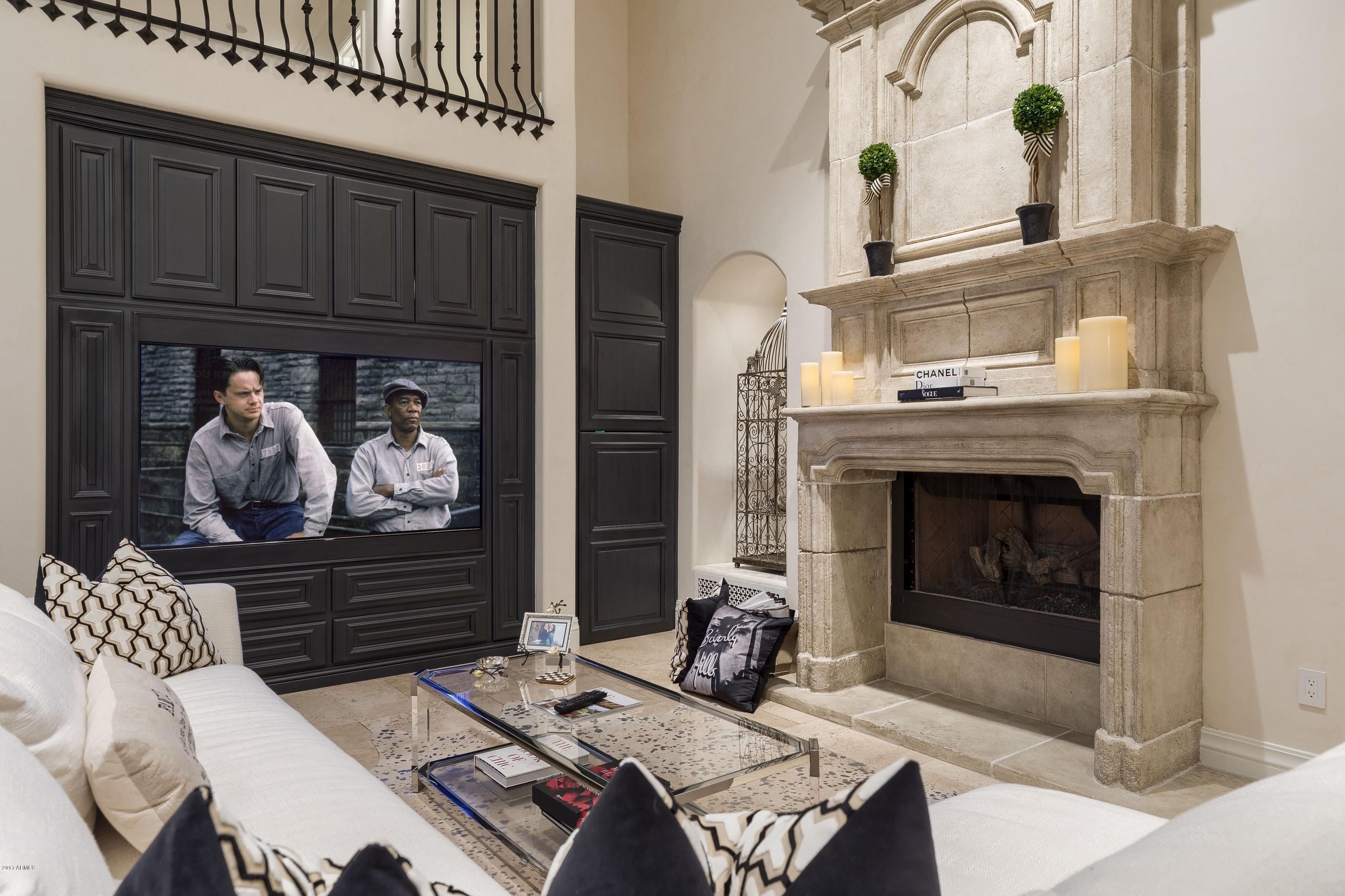 CAMELBACK COUNTRY CLUB ESTATES - Residential