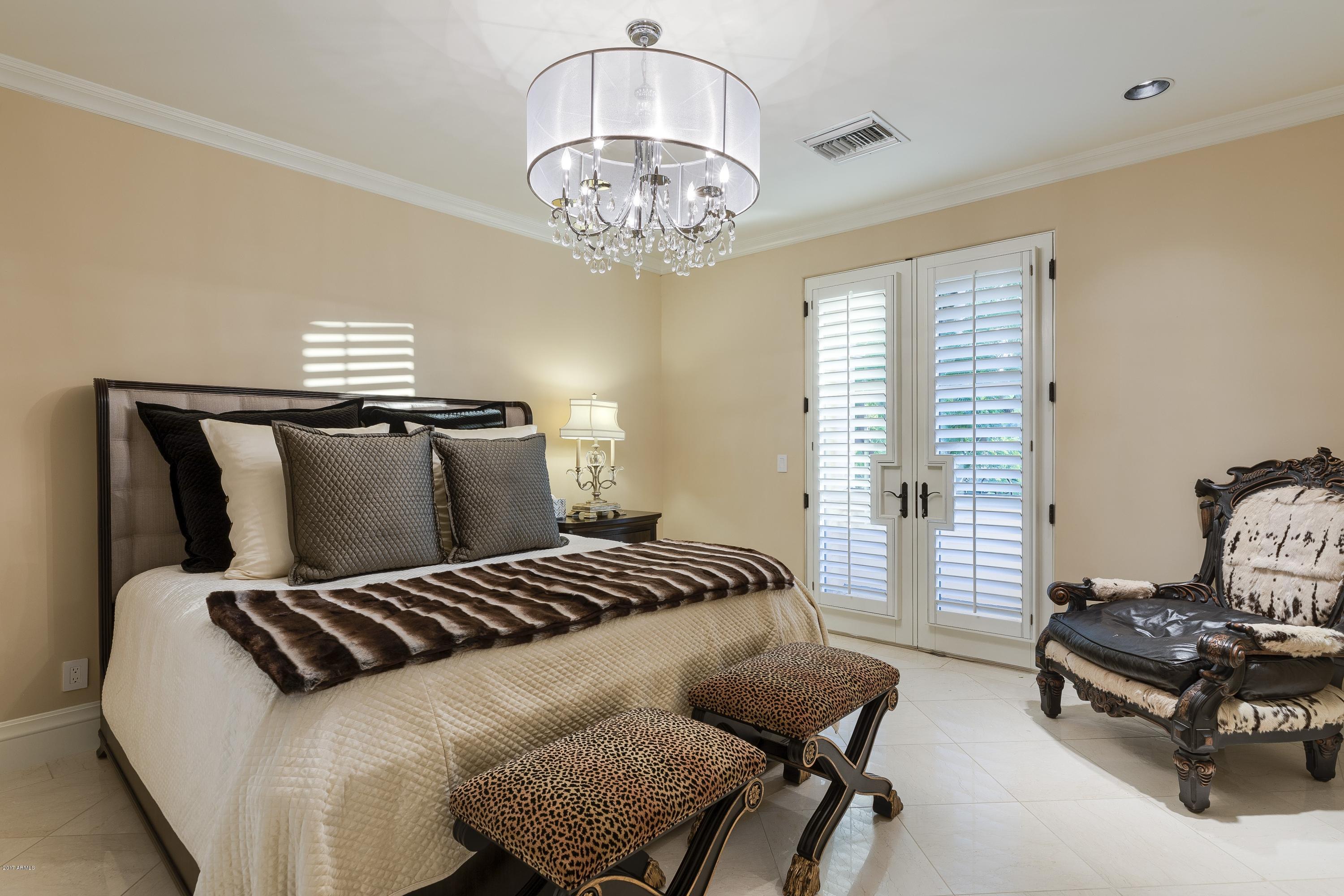 CAMELBACK COUNTRY CLUB ESTATES - Residential