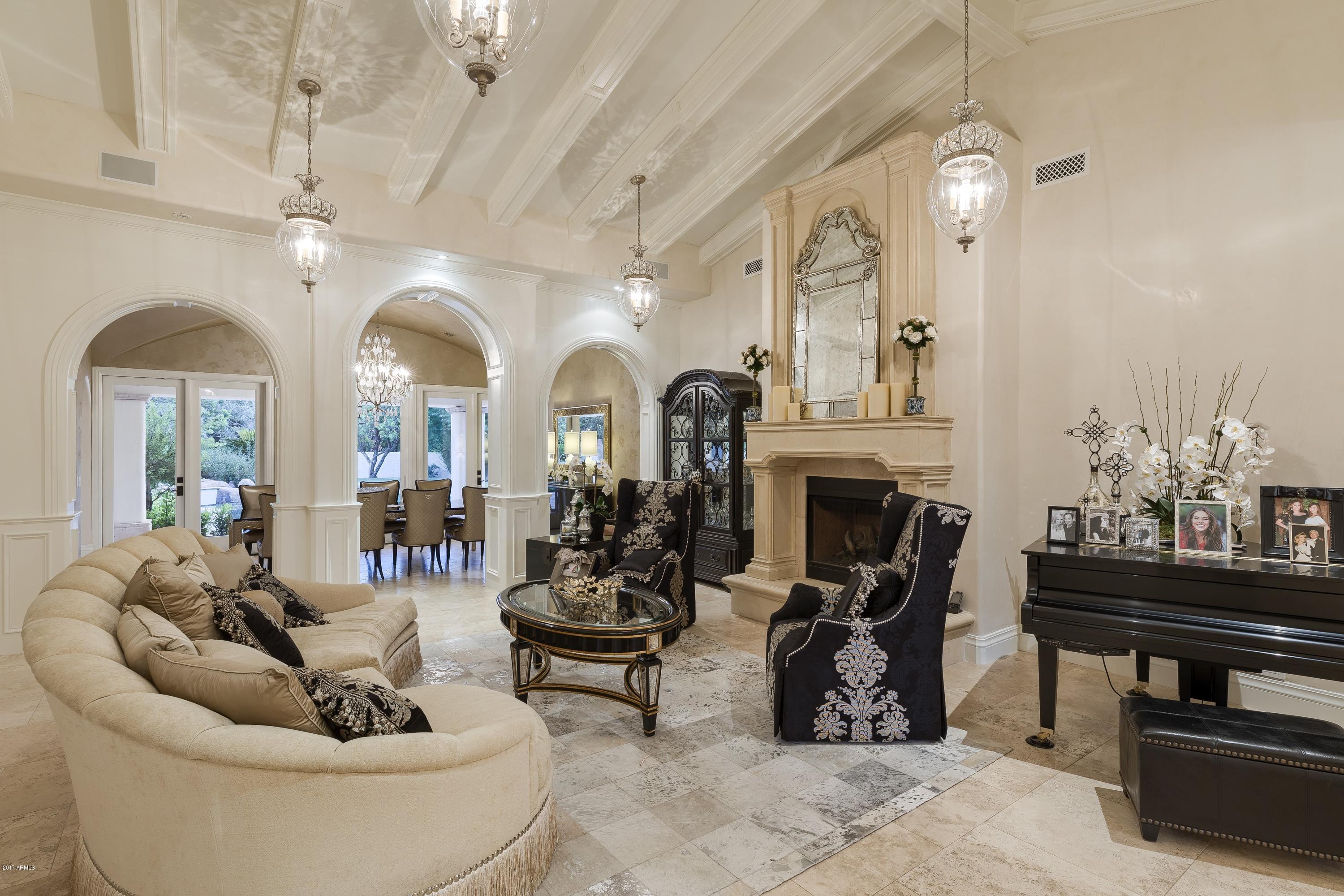 CAMELBACK COUNTRY CLUB ESTATES - Residential