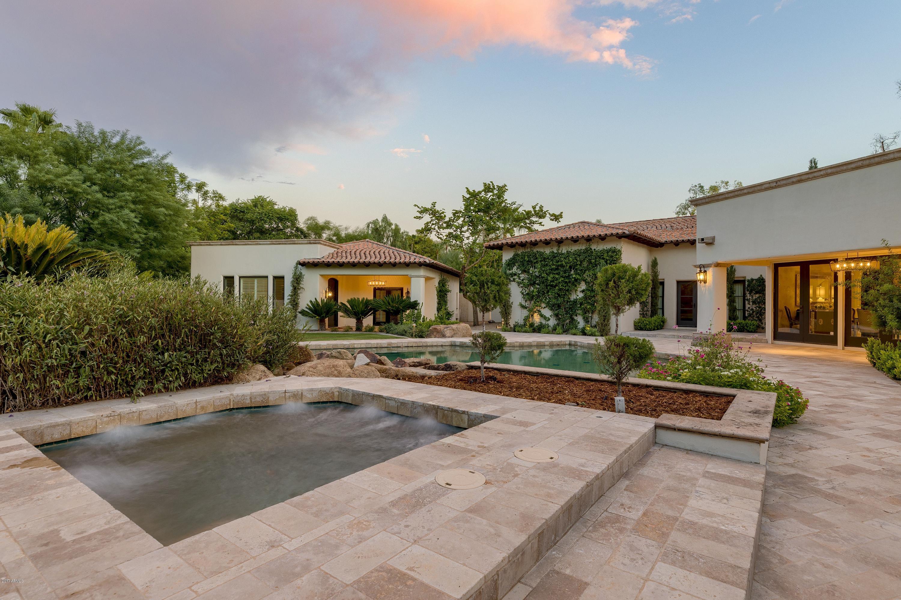 CAMELBACK COUNTRY CLUB ESTATES - Residential