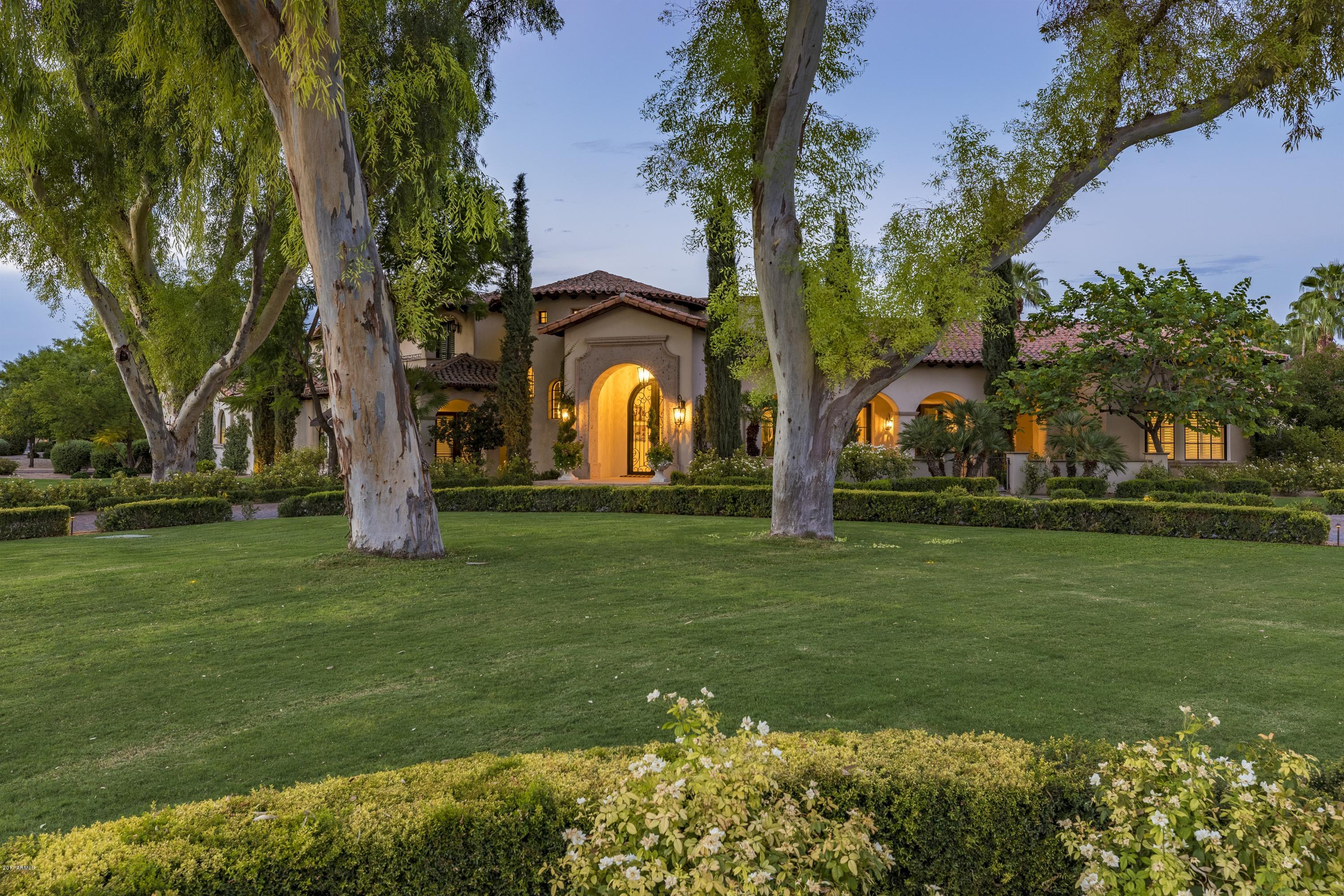 CAMELBACK COUNTRY CLUB ESTATES - Residential