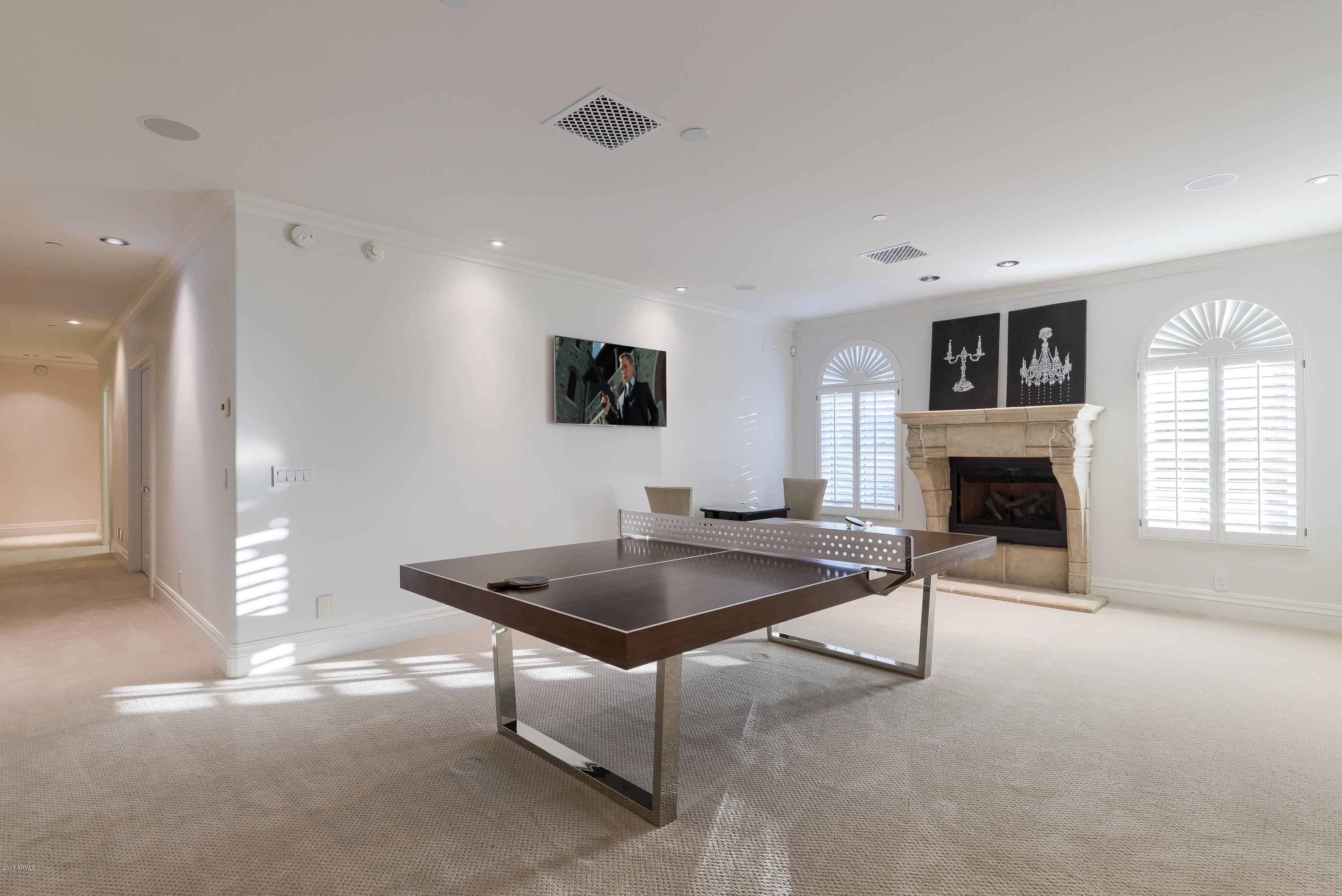 CAMELBACK COUNTRY CLUB ESTATES - Residential