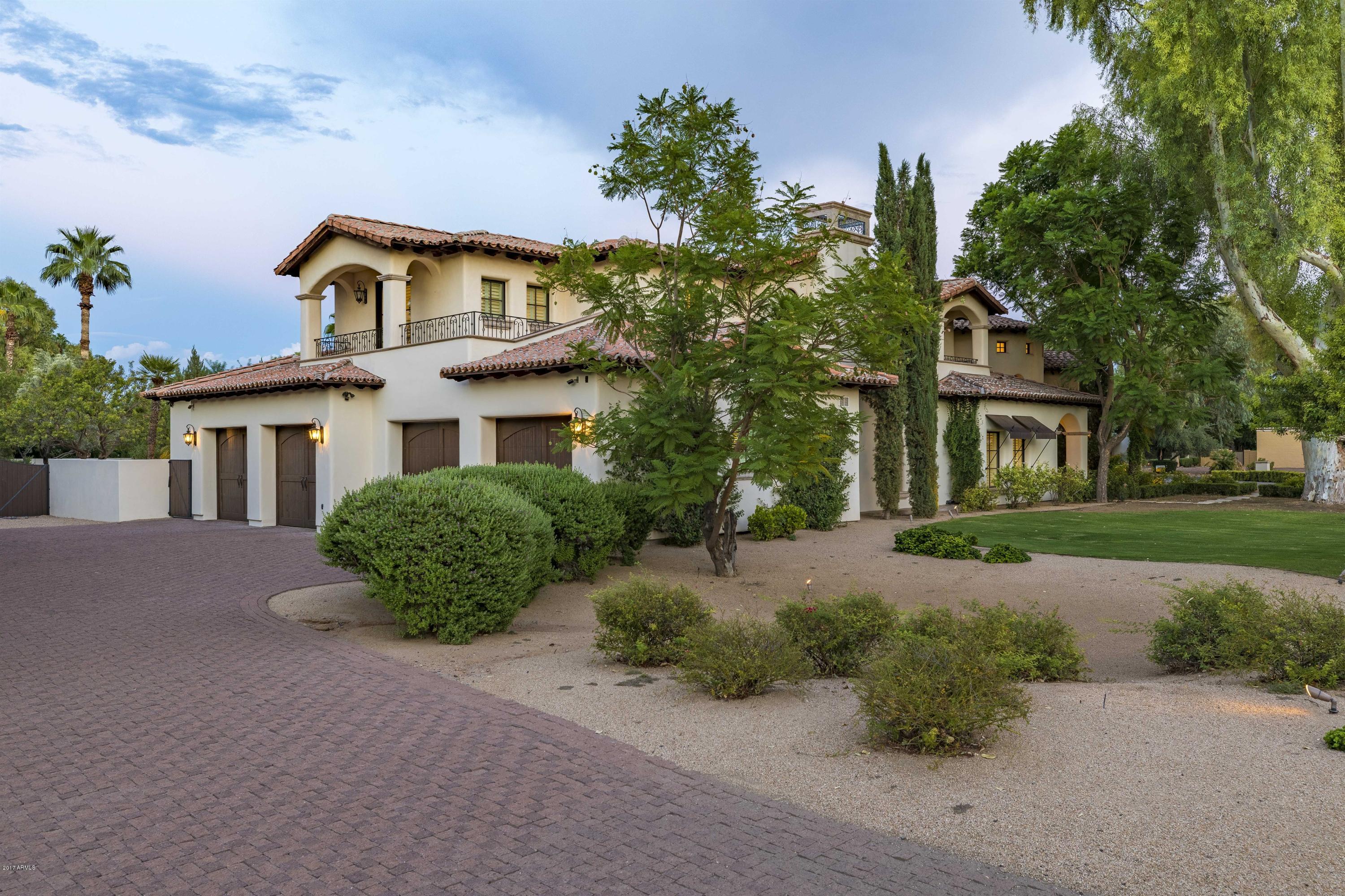 CAMELBACK COUNTRY CLUB ESTATES - Residential