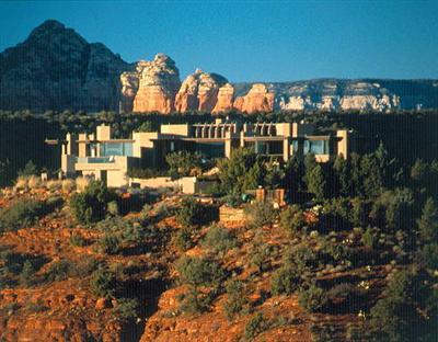 Perched On A Red Rock Summit. Truly The Best Views In Sedona. Stunning, Dramatic And Incomparable. See Nearly All Of Sedona Major Rock Formations. An Architectural Beauty That Incorporates The Views At Every Turn! Home Has Elevator. Pls See Supplements