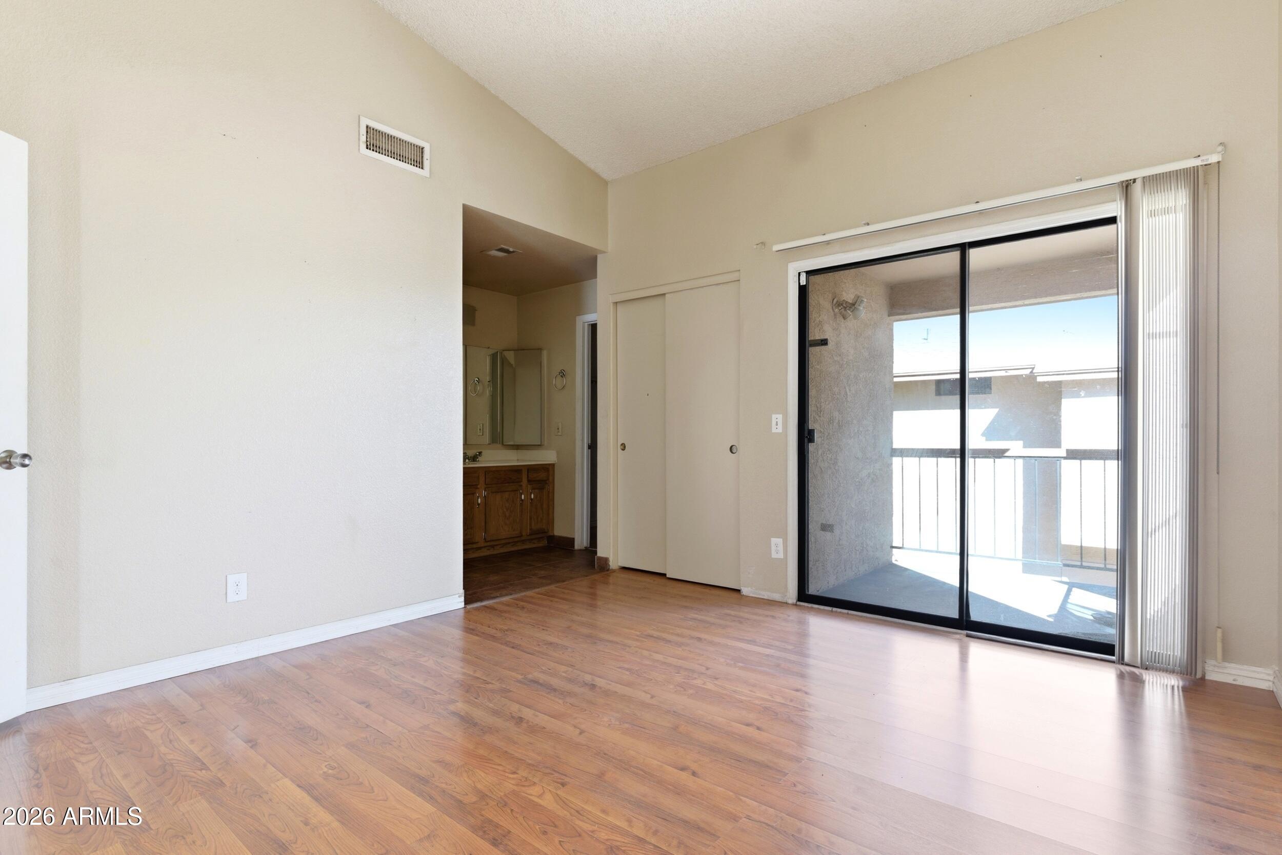 MARYLAND LAKES CONDOMINIUMS AMD - Residential