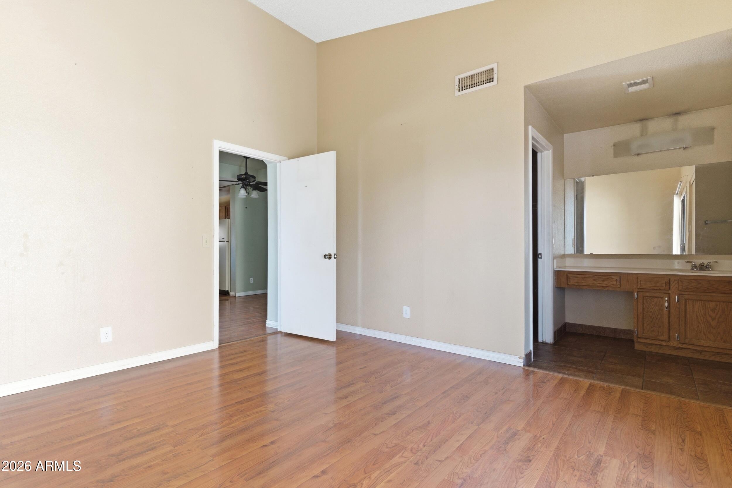 MARYLAND LAKES CONDOMINIUMS AMD - Residential