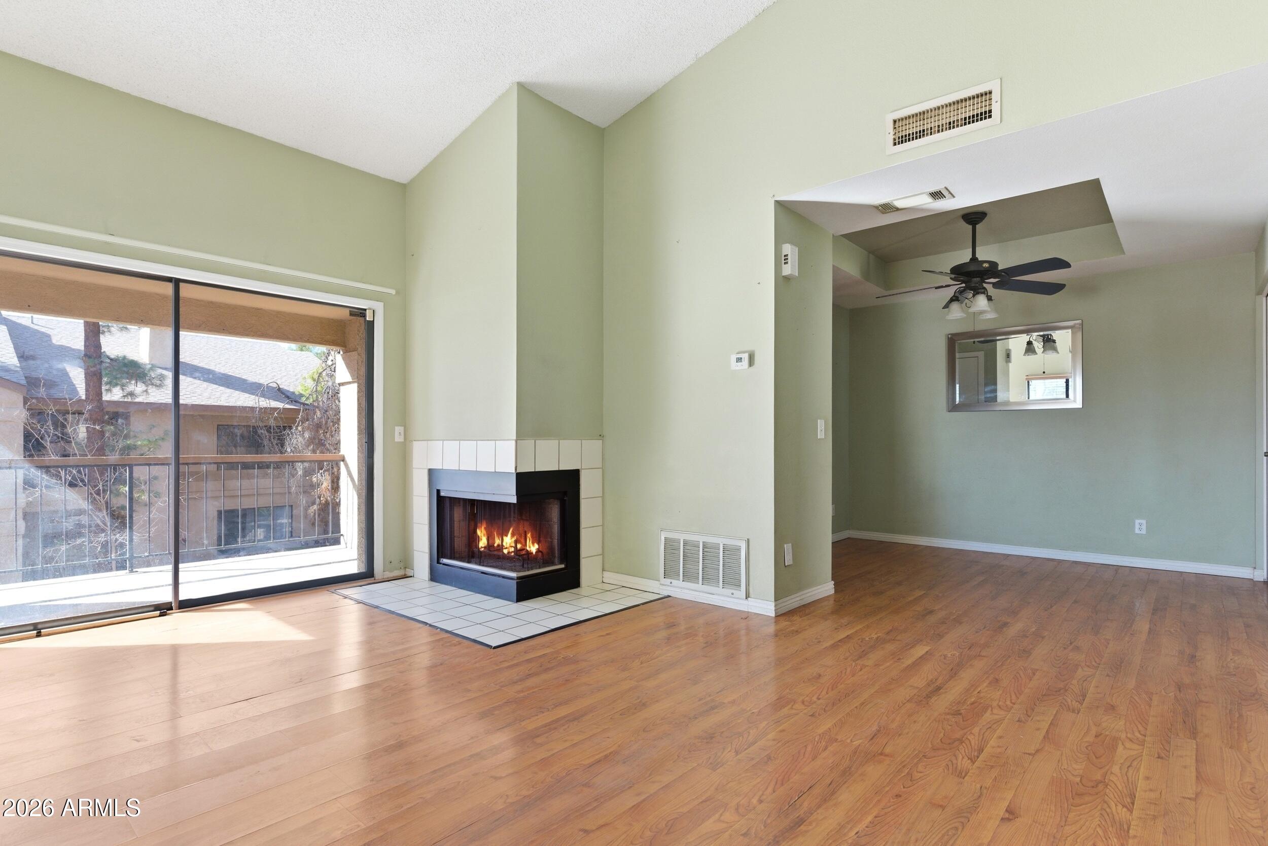 MARYLAND LAKES CONDOMINIUMS AMD - Residential