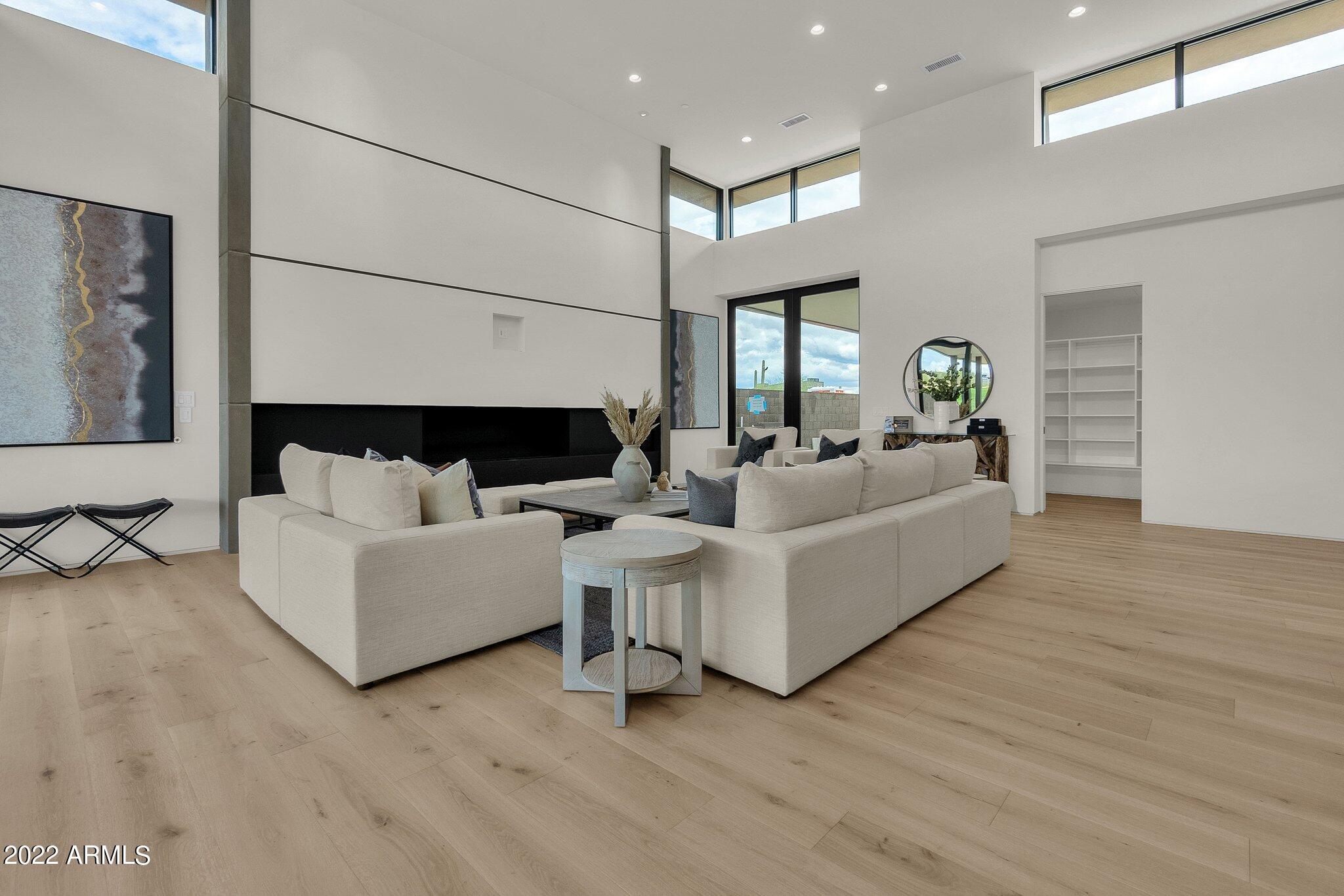 DESERT MOUNTAIN - Residential